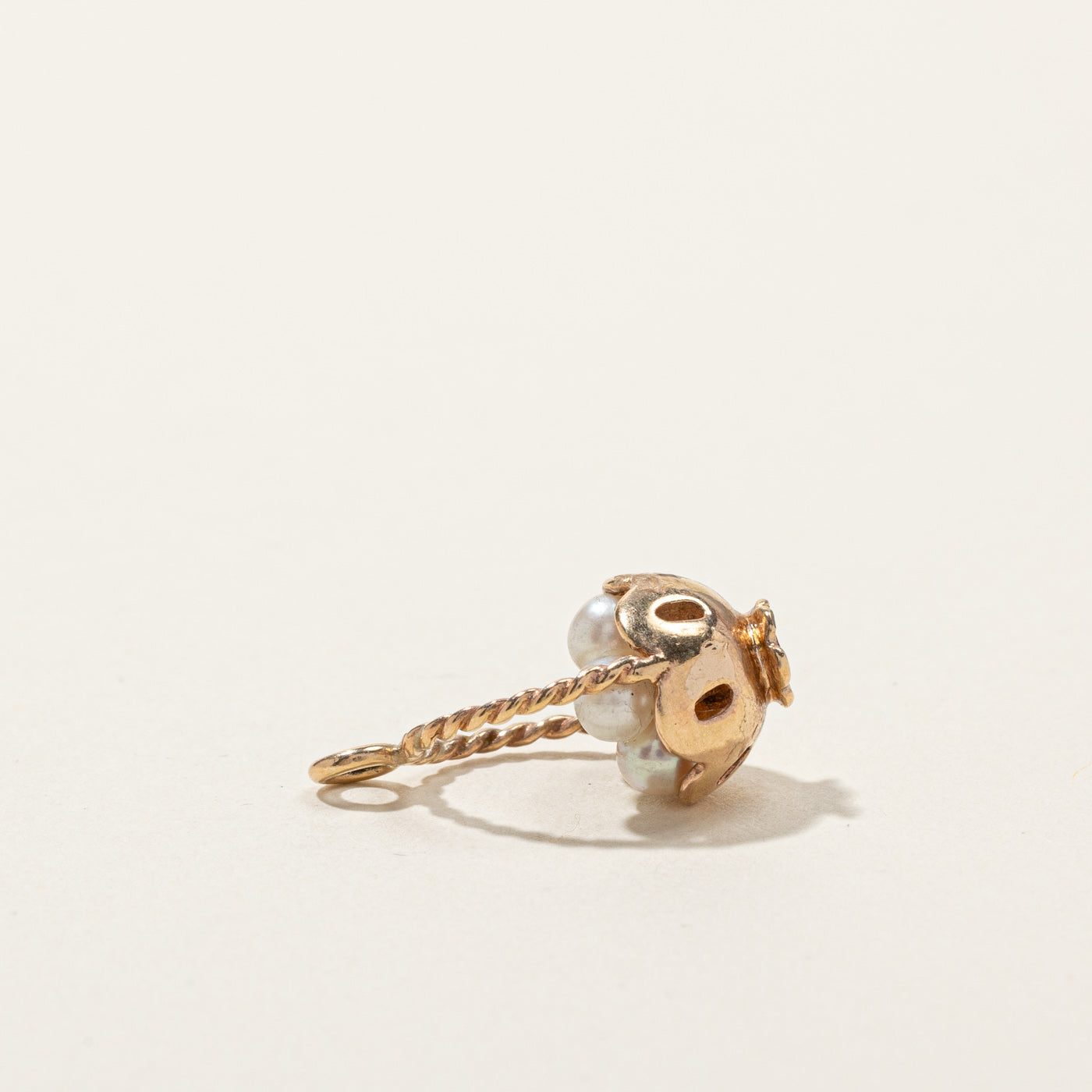 Pearls Pot Charm