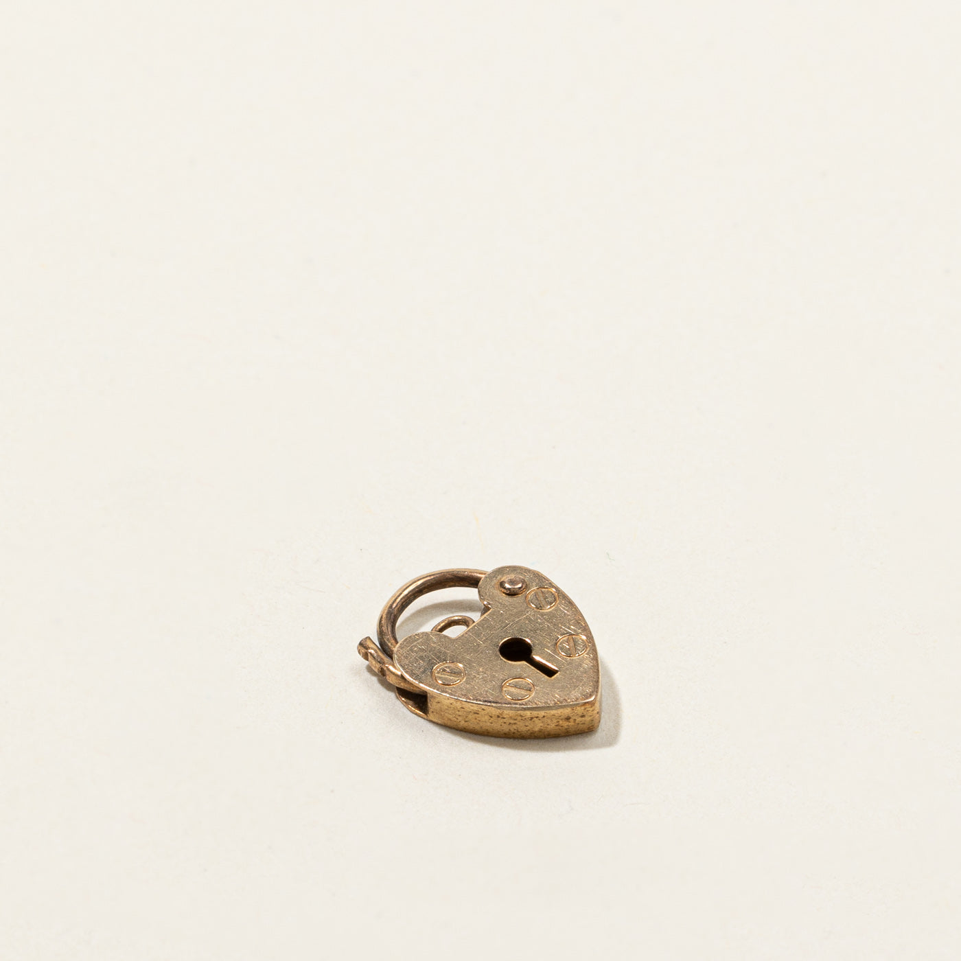 9k Heart Lock Charm