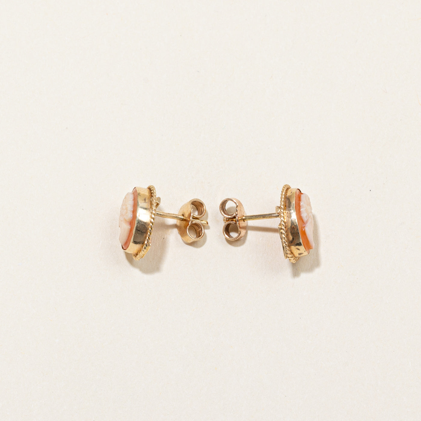Cameo Shell Earrings | 3.00ctw |