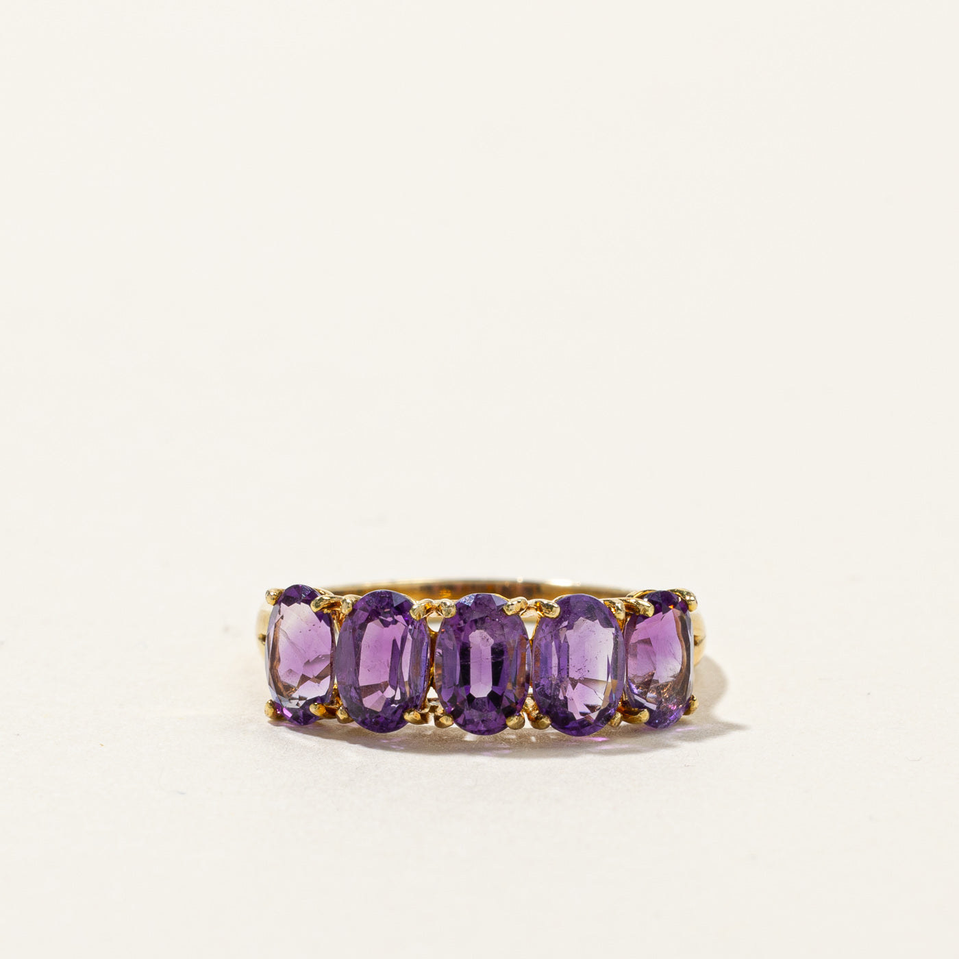 Bague cinq pierres en améthyste | 1,75 ct | Taille 7,75 |