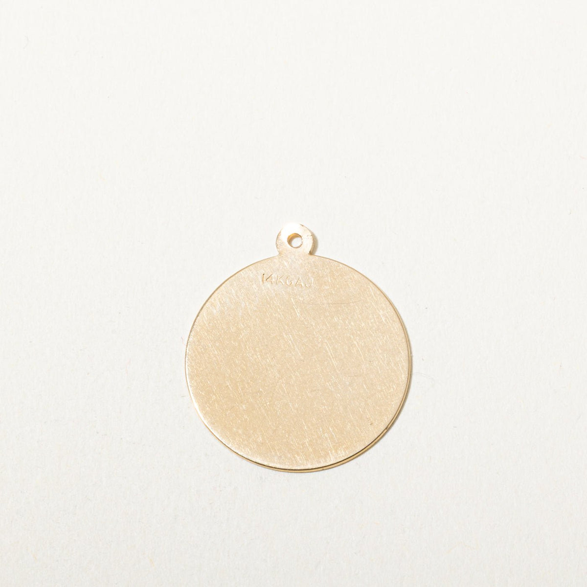 14k Yellow Gold Engraved Aquarius Zodiac Circle Pendant
