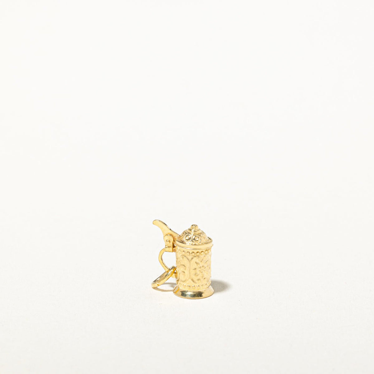 8k Yellow Gold Embossed Beer Stein Charm