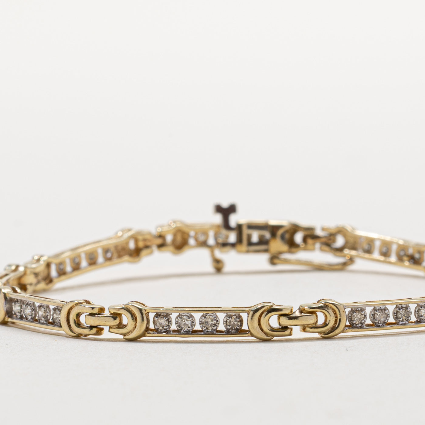 Channel Set Diamond Buckle Tennis Bracelet | 0.25ct | 7.5"