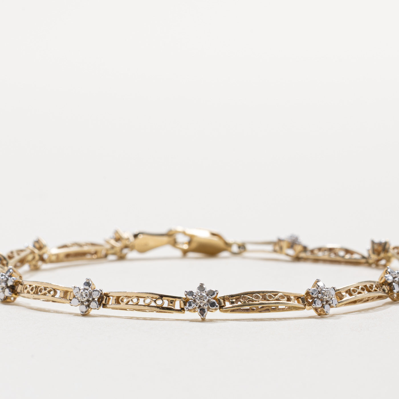 Diamond Floral Cluster Bracelet | 0.06ct | 7"