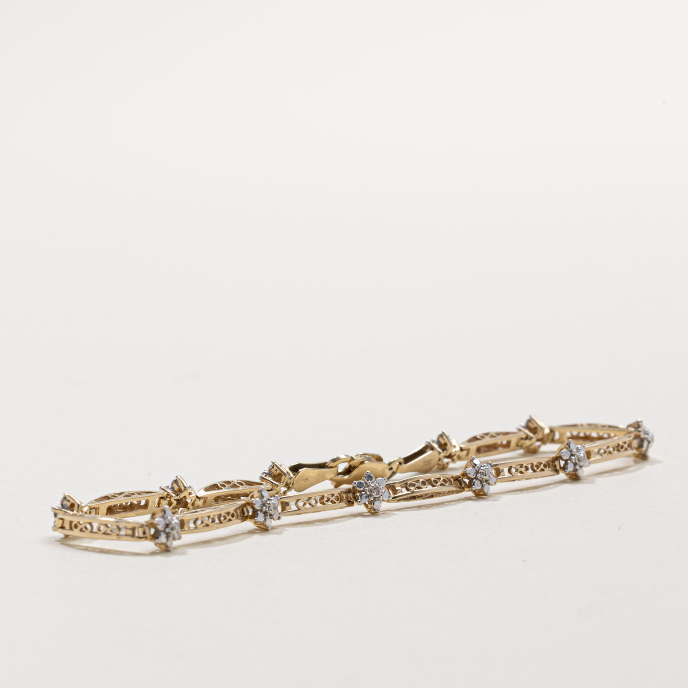Diamond Floral Cluster Bracelet | 0.06ct | 7"