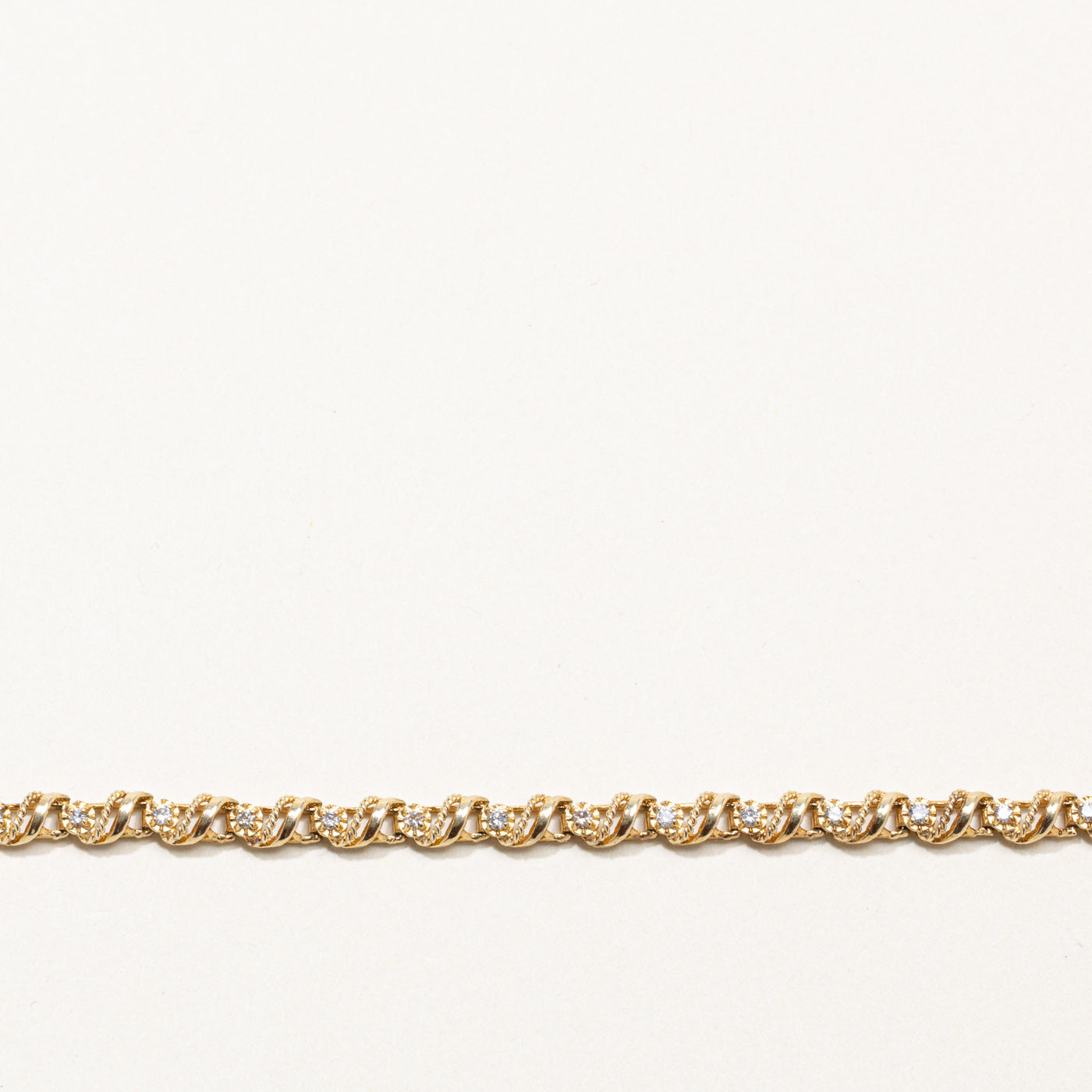 Bracelet torsadé en diamants | 0,2 ct | 17,8 cm