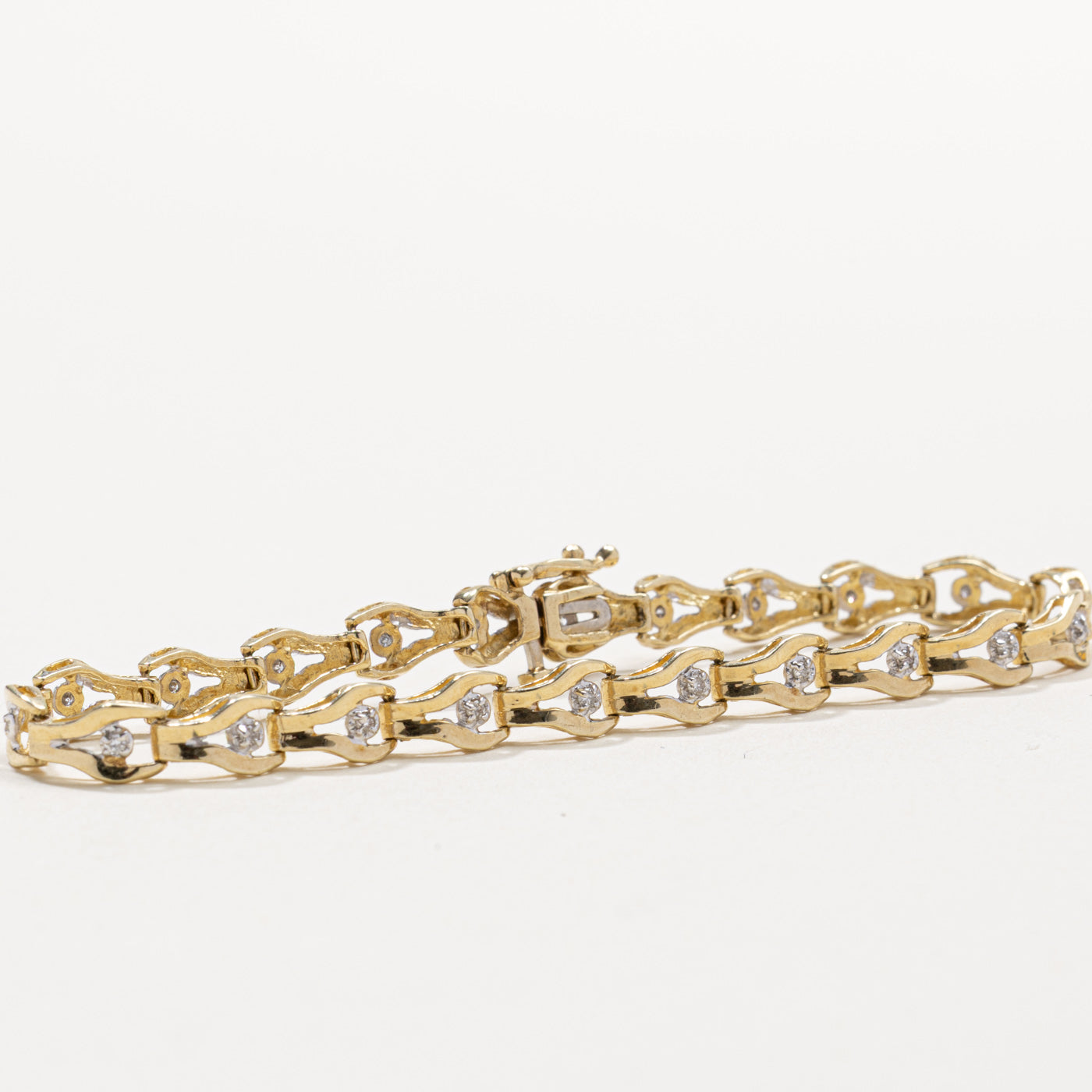Bracelet en or avec accent de diamant | 0,06 ct | 17,8 cm