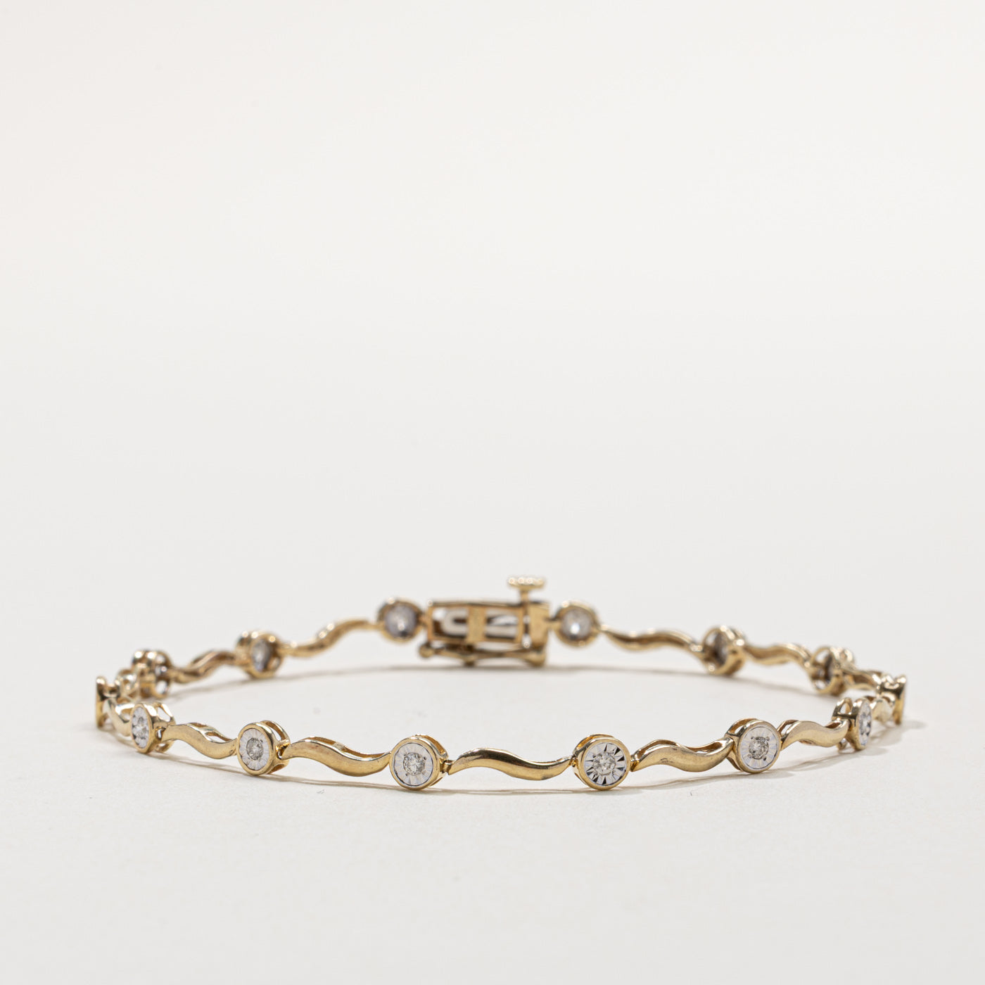 Illusion Set Diamond Wave Tennis Bracelet | 0.16ct | 7.5"