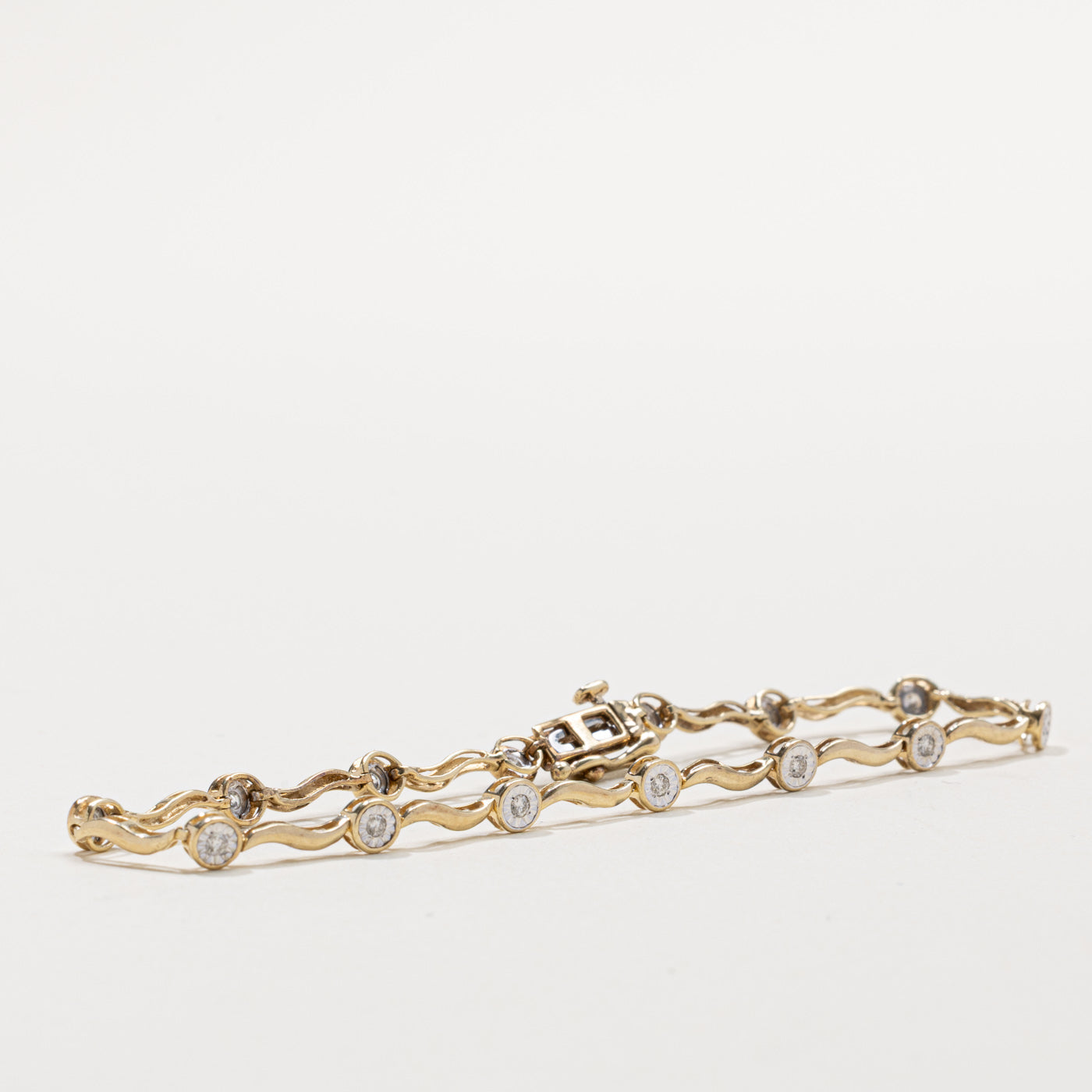 Illusion Set Diamond Wave Tennis Bracelet | 0.16ct | 7.5"