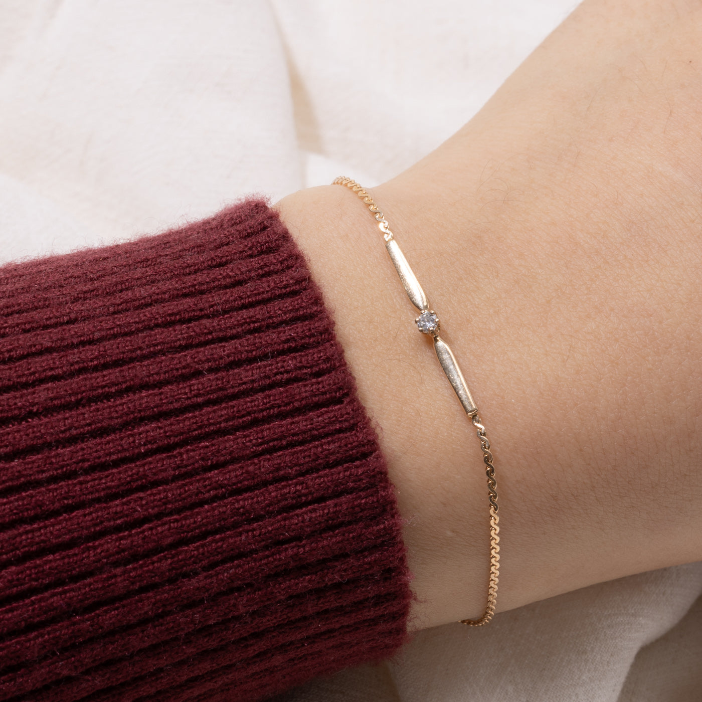 10k Yellow Gold Single Diamond Bar Bracelet | 7"