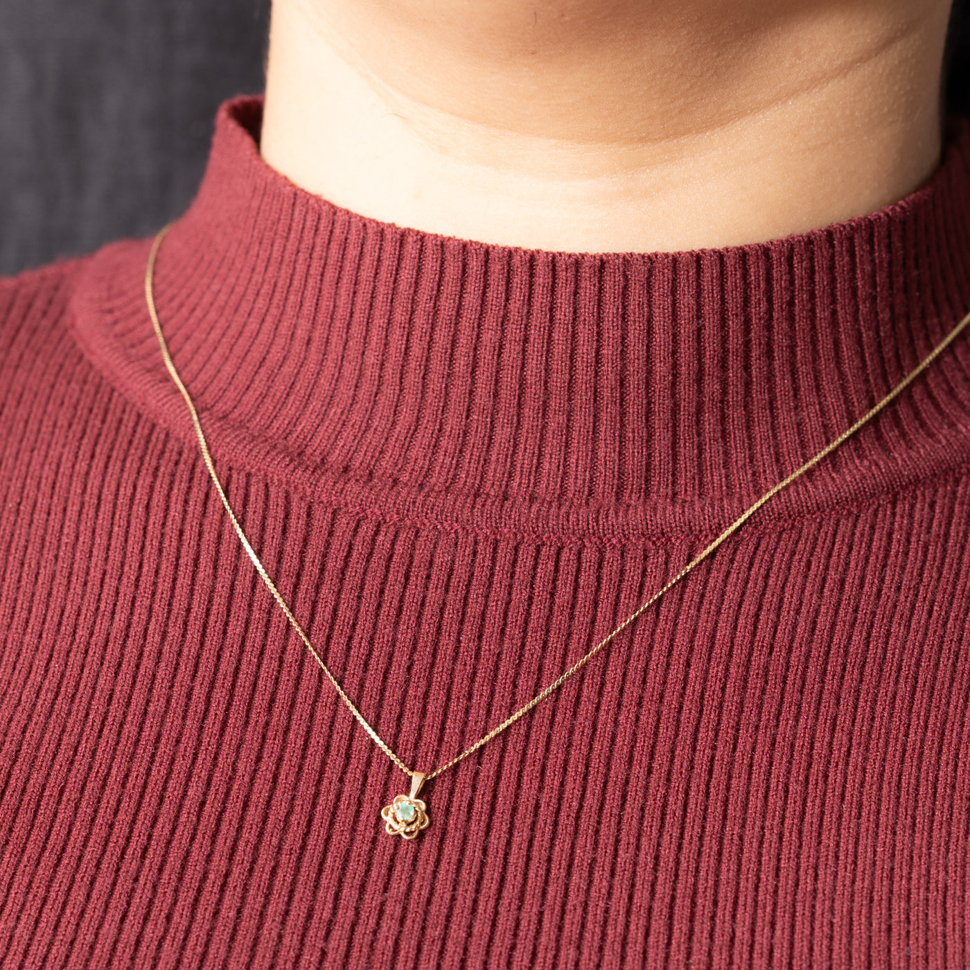 Emerald Flower Pendant Necklace | 17"