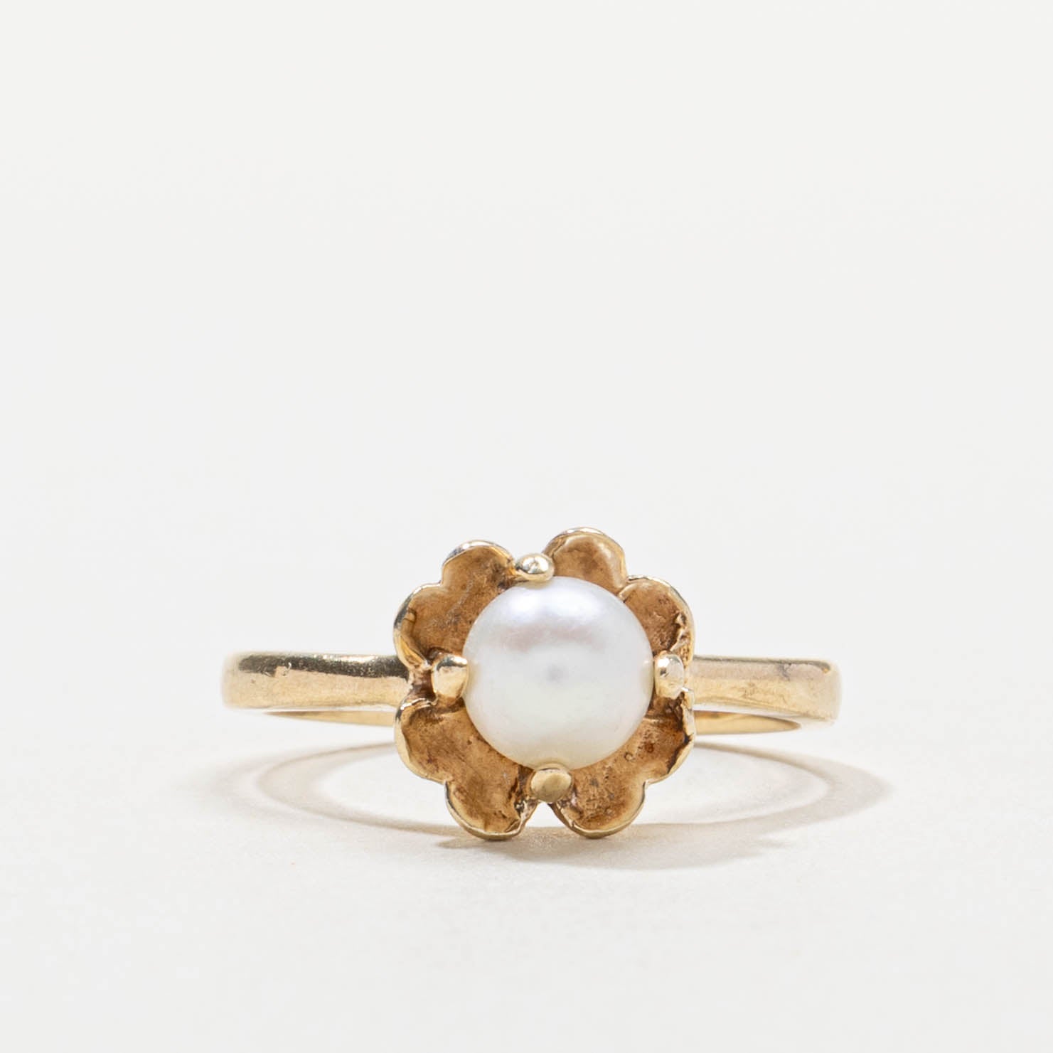 10k Pearl Flower Ring | SZ 5.5