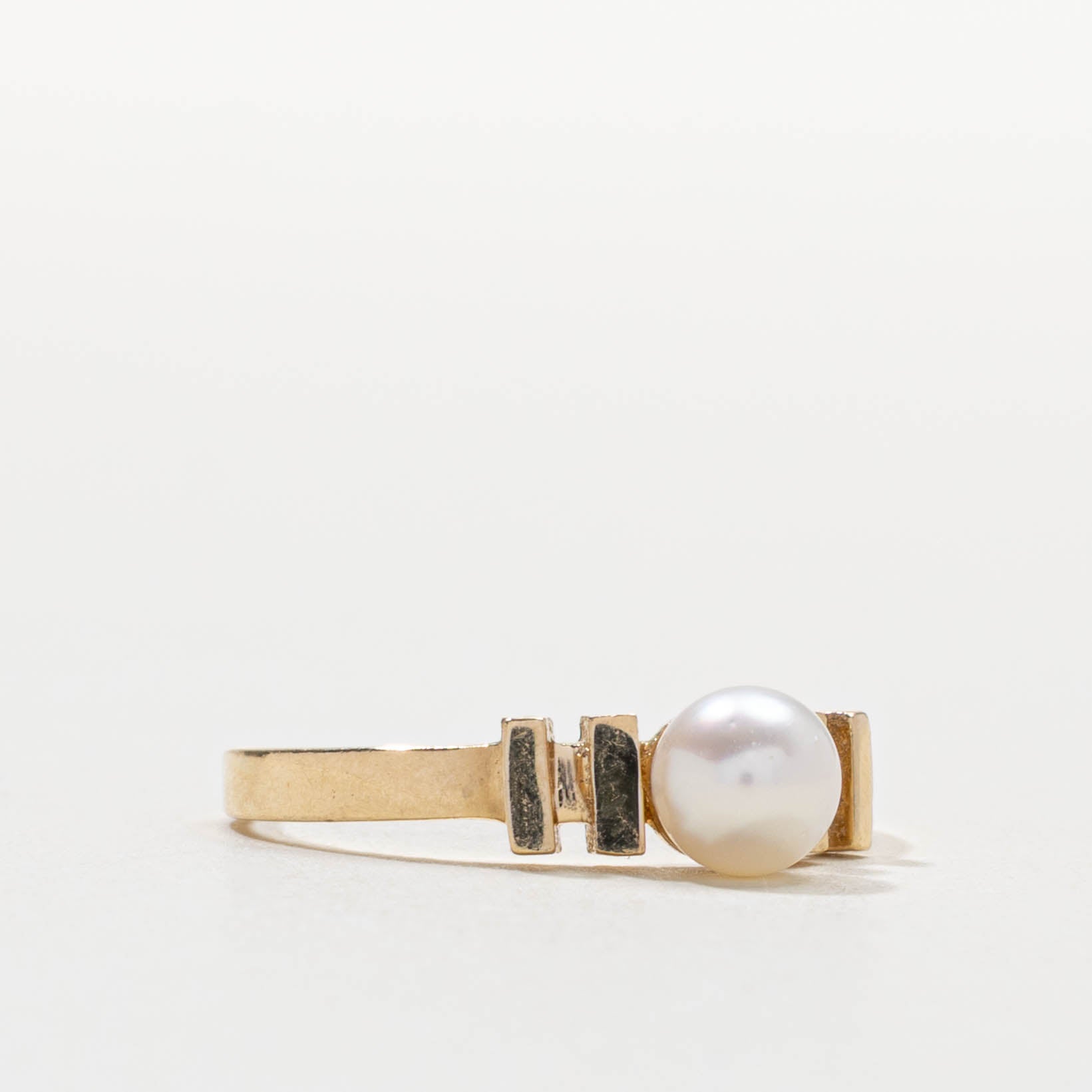 14k Pearl Geometric Ring | SZ 7