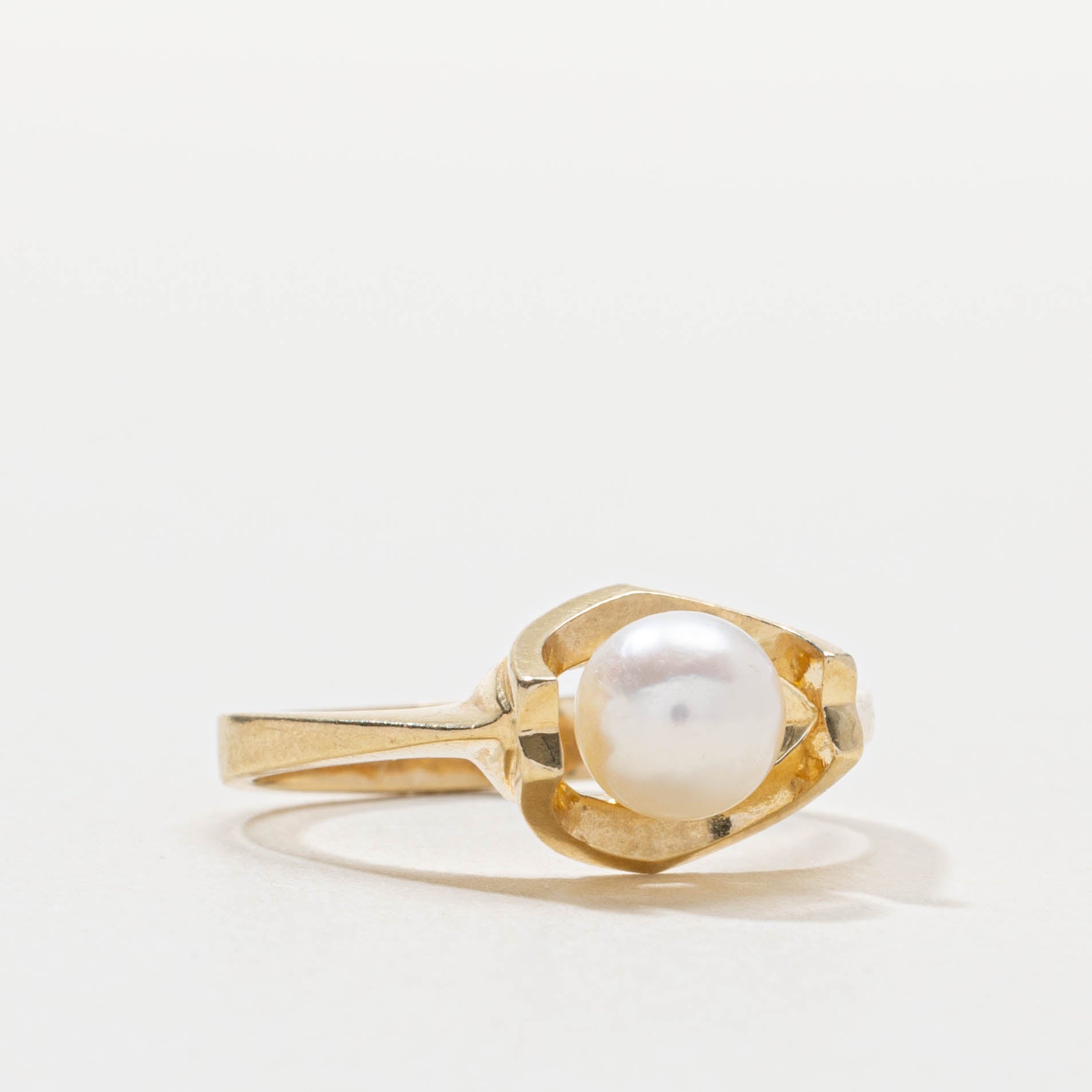 14k Pearl Textured Geometric Ring | SZ 5.5