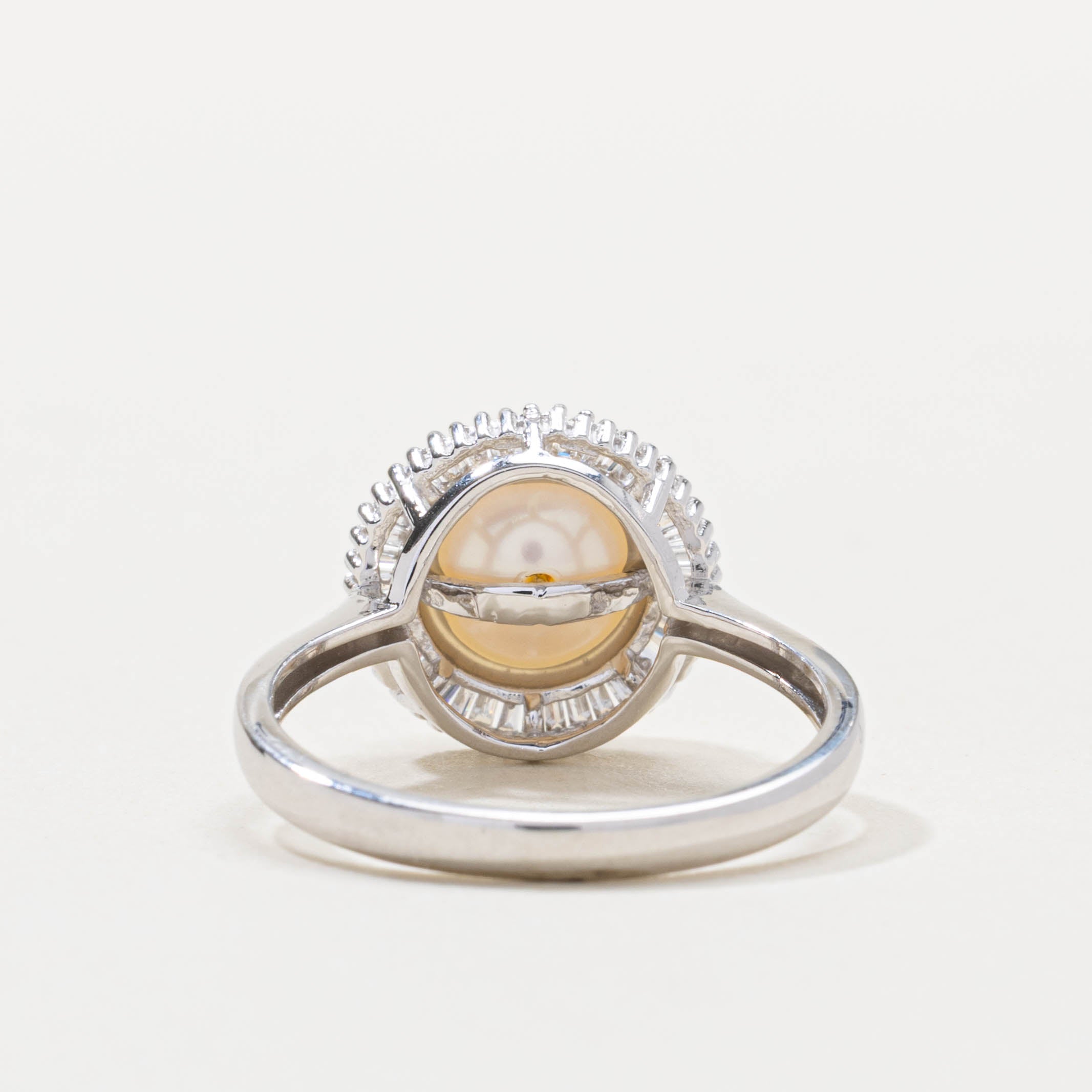 18k Pearl & Baguette Cut Diamond Halo Ring | SZ 6.5