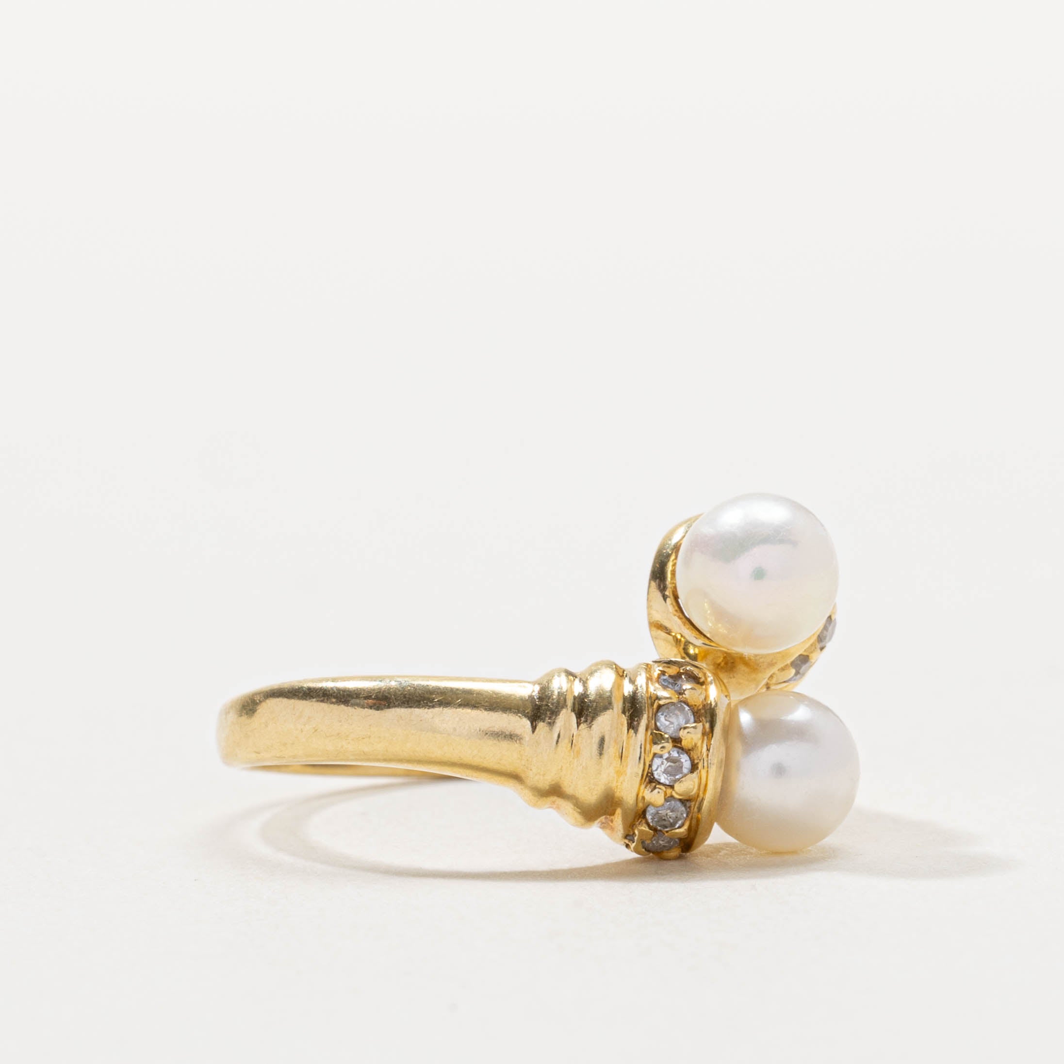 18k Pearl & Diamond Grooved Bypass Ring | SZ 6.25