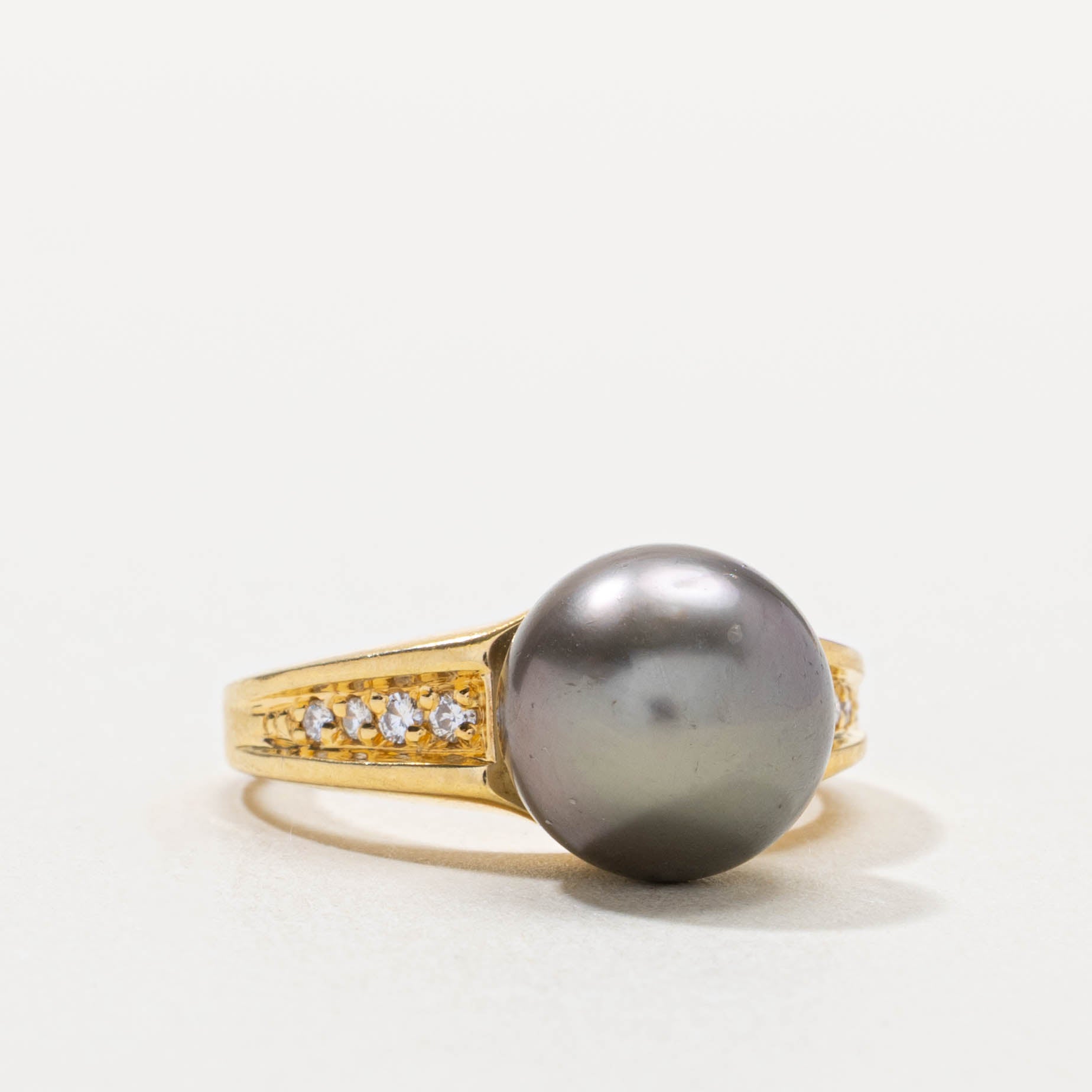 18k Black Pearl & Diamond Accented Ring | SZ 6.5