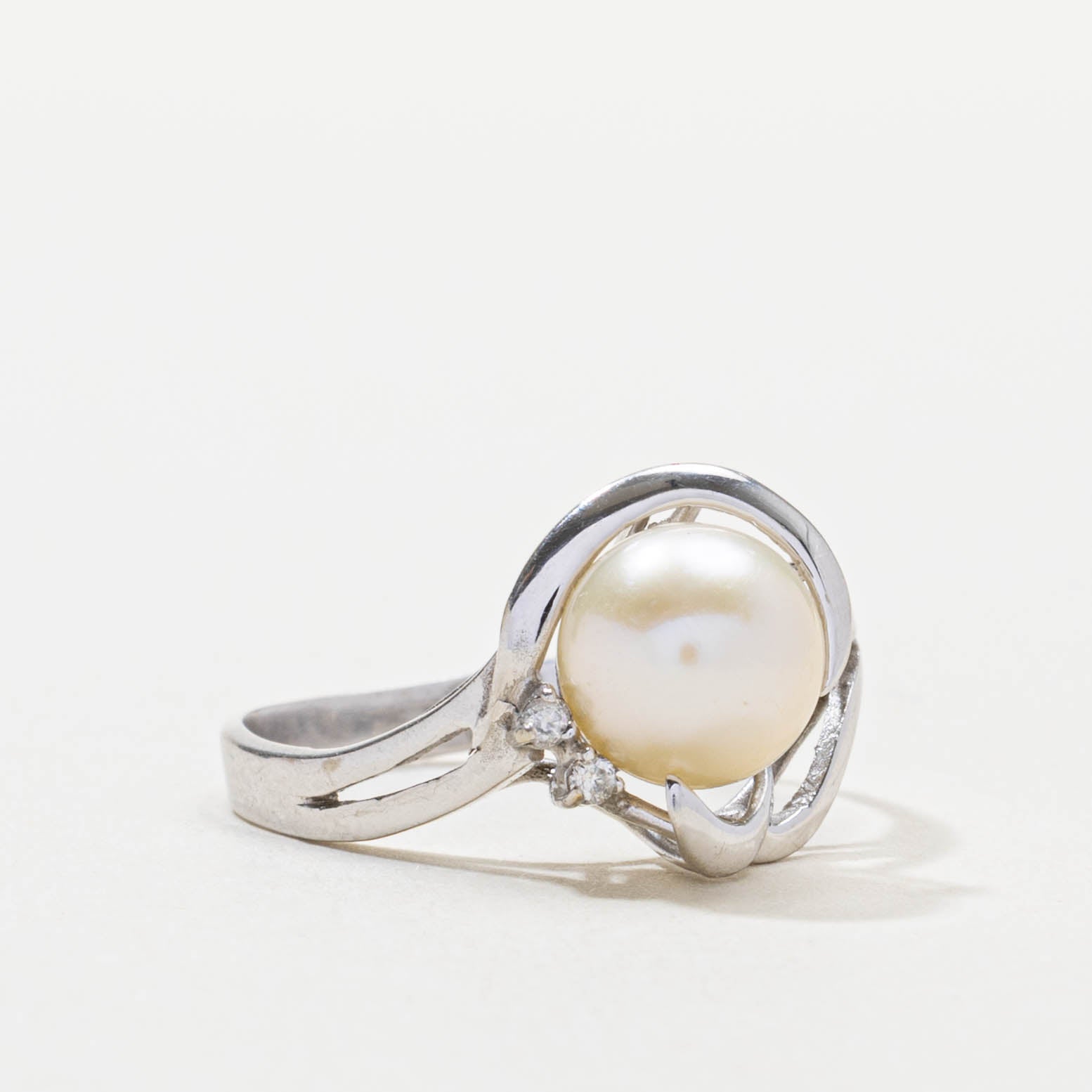 18k White Gold Pearl & Diamond Abstract Ring | SZ 6.5