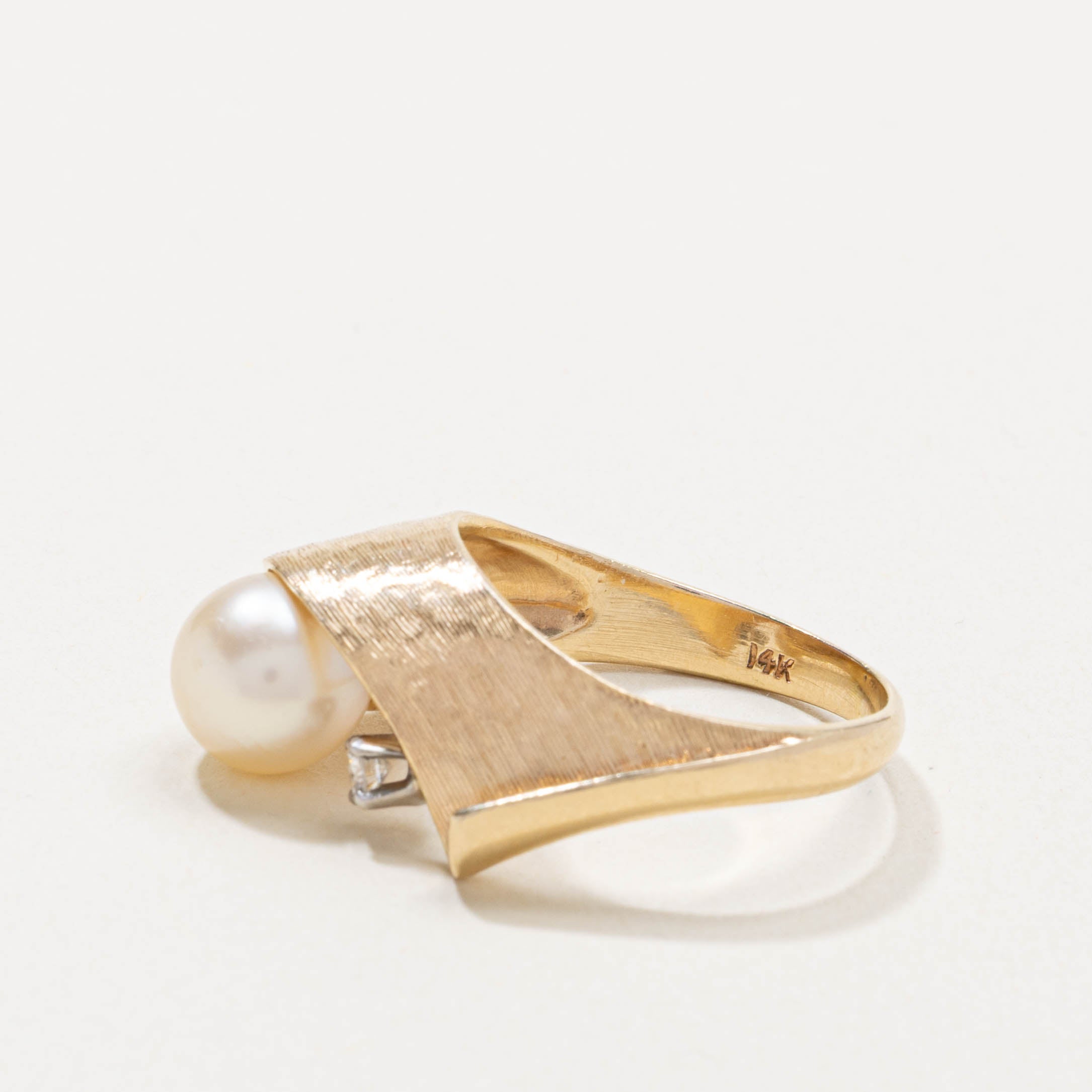 14k Pearl & Diamond Textured Abstract Ring | SZ 8.5