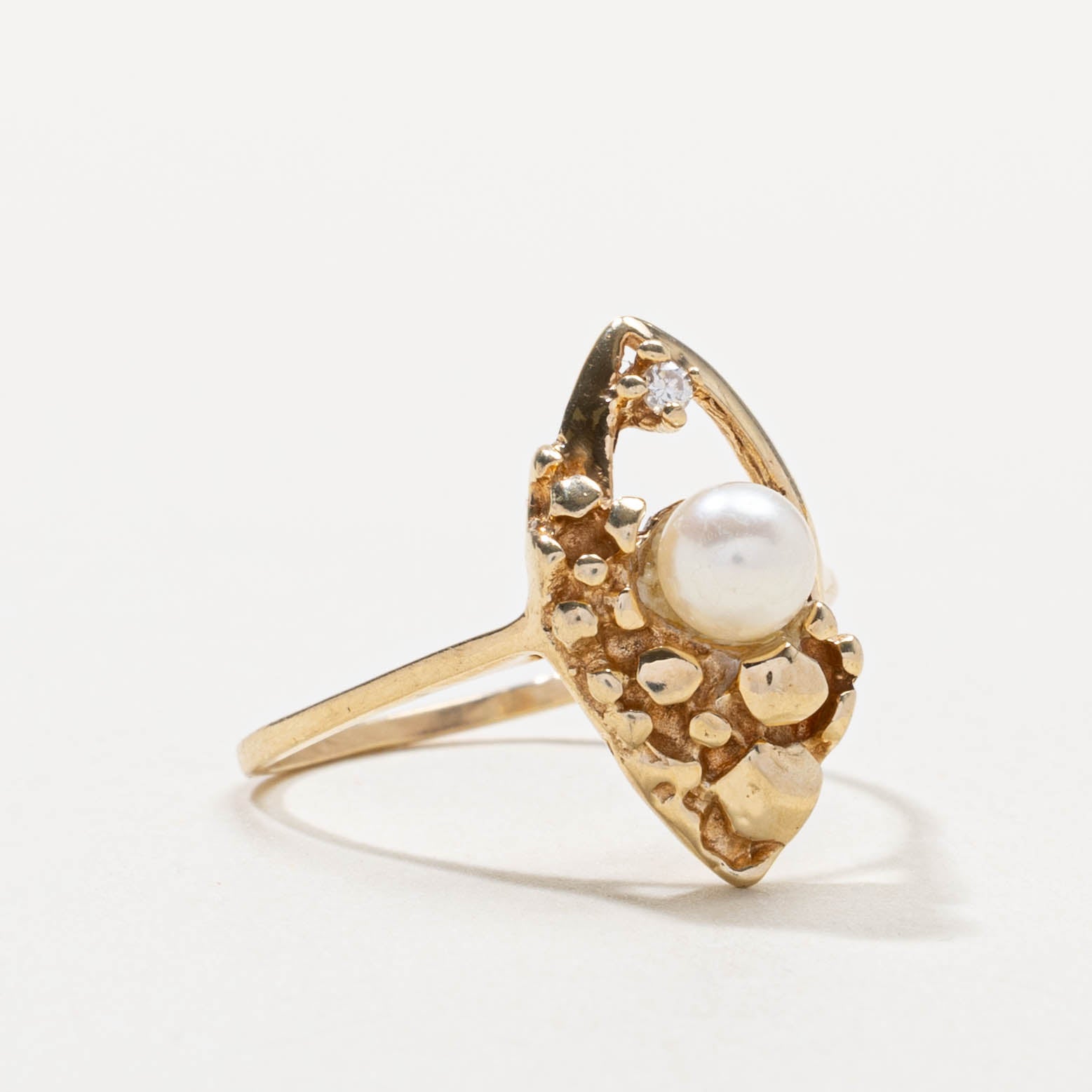 14k Pearl & Diamond Nuggety Marquise Shaped Ring | SZ 7.5