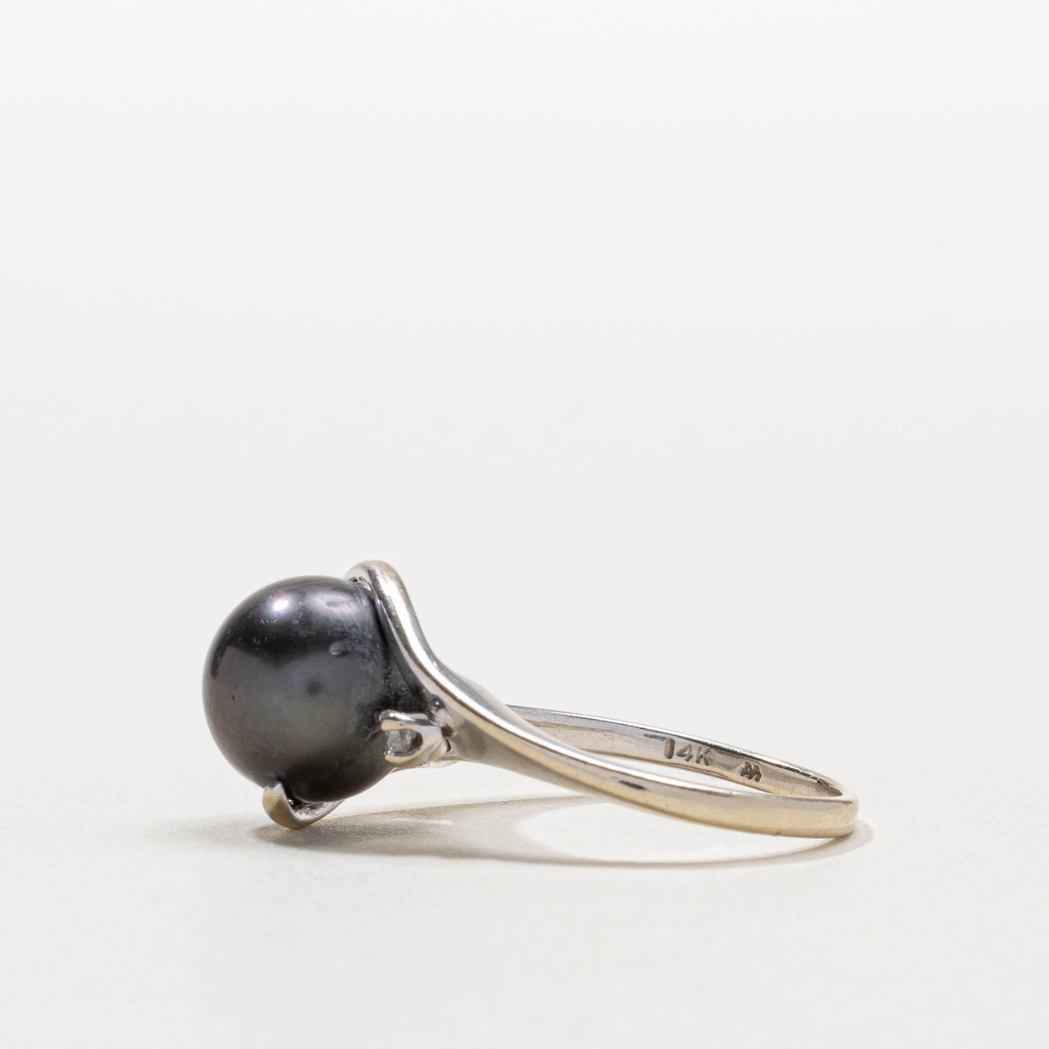 14k Black Pearl & Diamond Bypass Ring | SZ 6.25