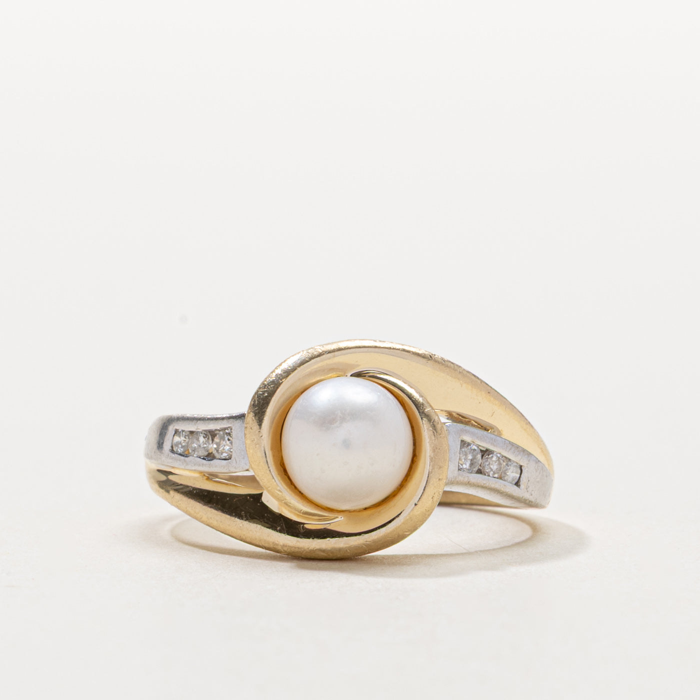14k Pearl & Diamond Accented Swirl Ring | SZ 7.25