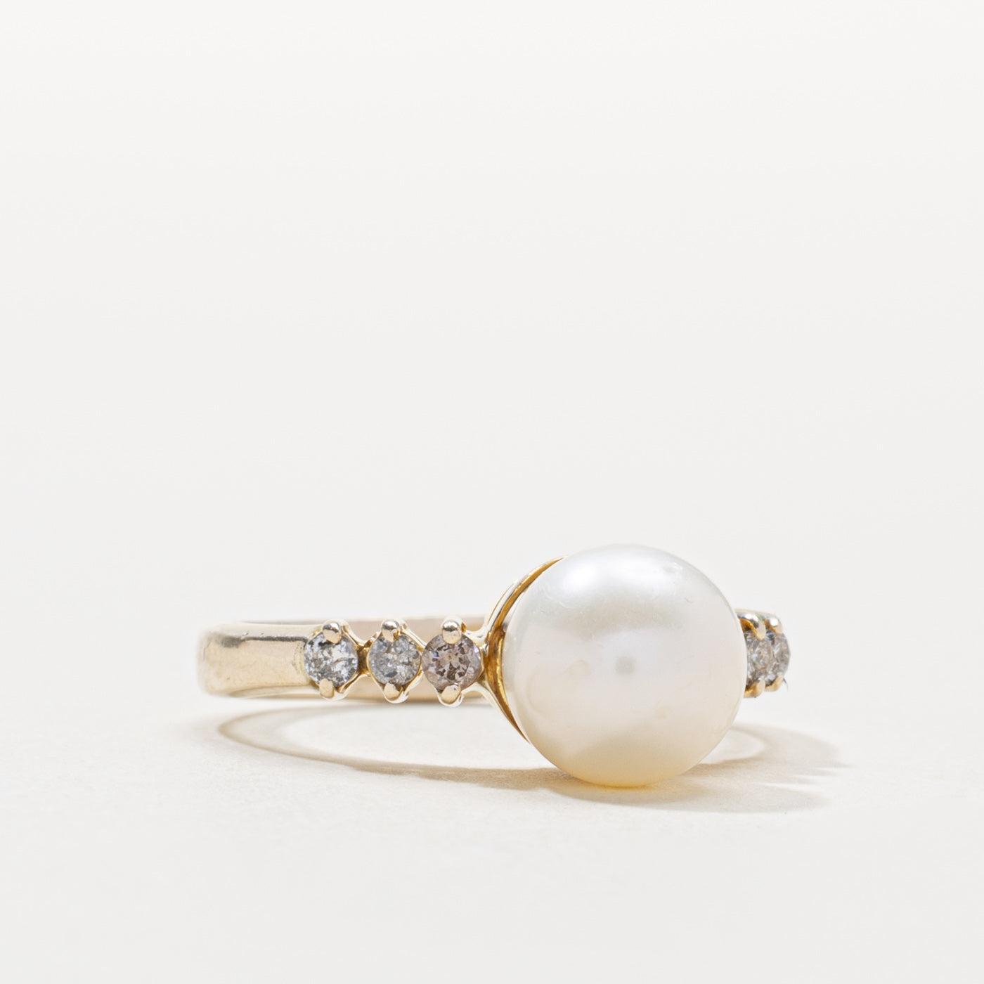 14k Pearl & Diamond Accented Ring | SZ 7.5