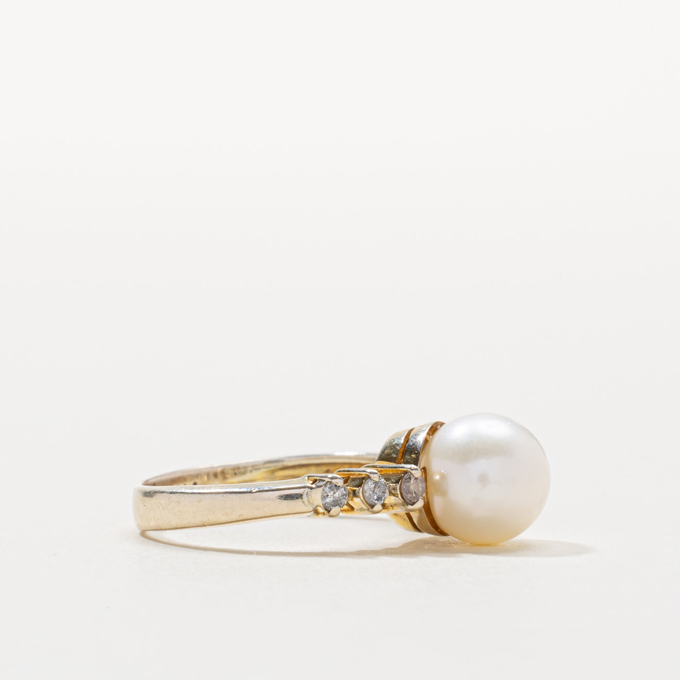 14k Pearl & Diamond Accented Ring | SZ 7.5