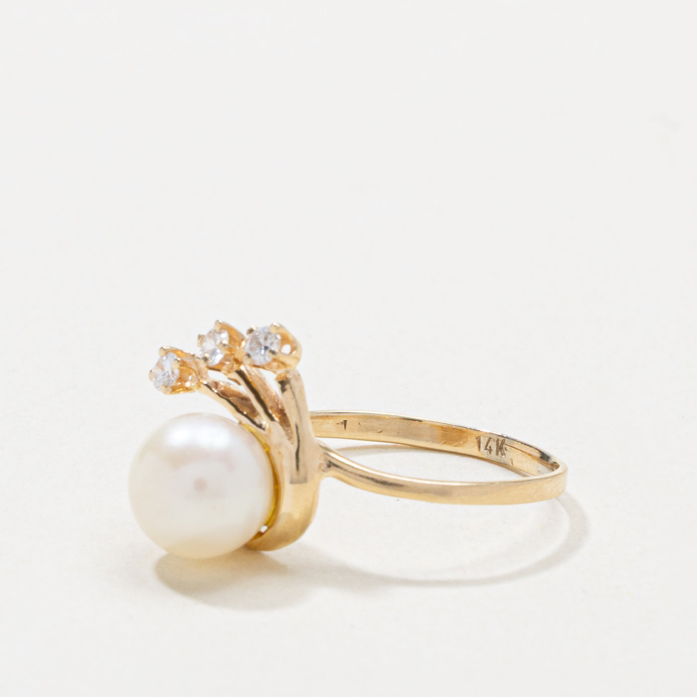 14k Pearl & Diamond Accented Floral Ring | SZ 3.5