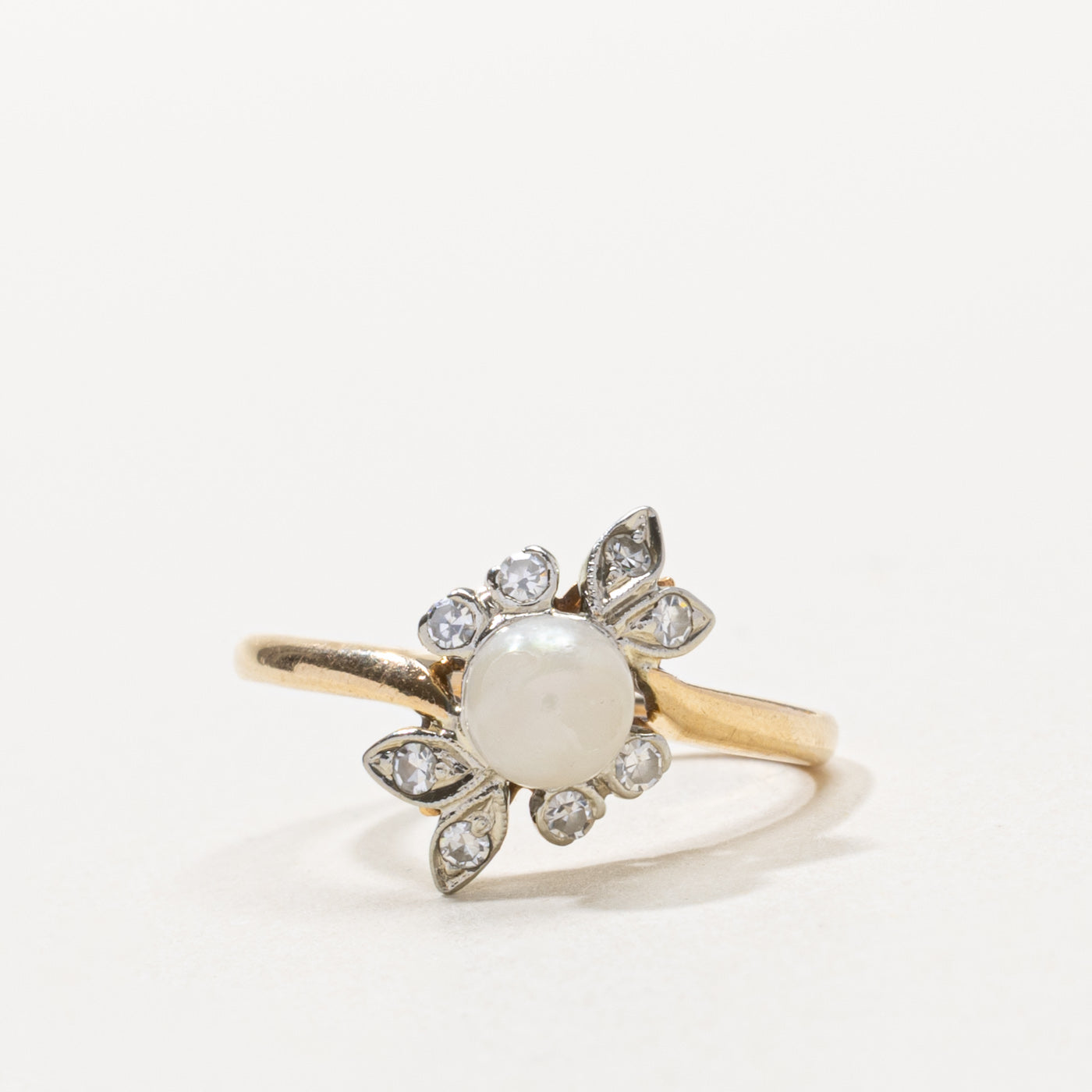 14k Pearl & Diamond Floral Cluster Ring | SZ 5.75