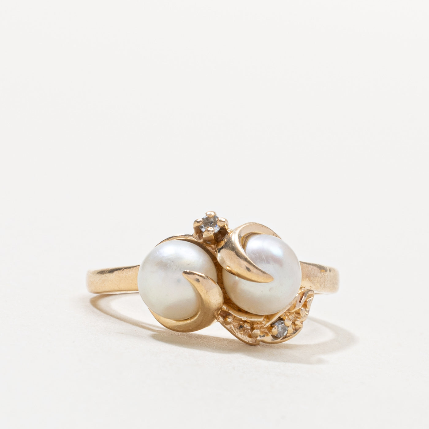 10k Two Stone Pearl & Diamond Accented Ring | SZ 6.5