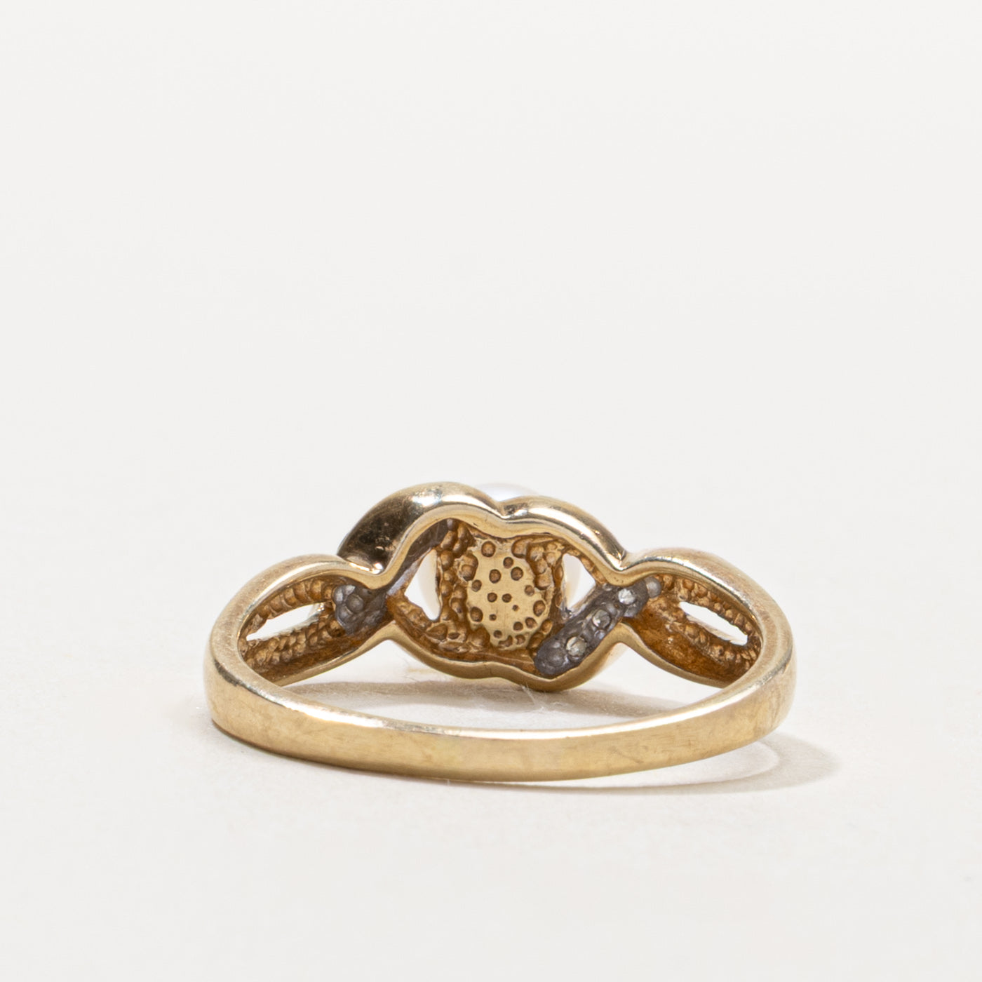 10k Pearl & Diamond Crossover Ring | SZ 8