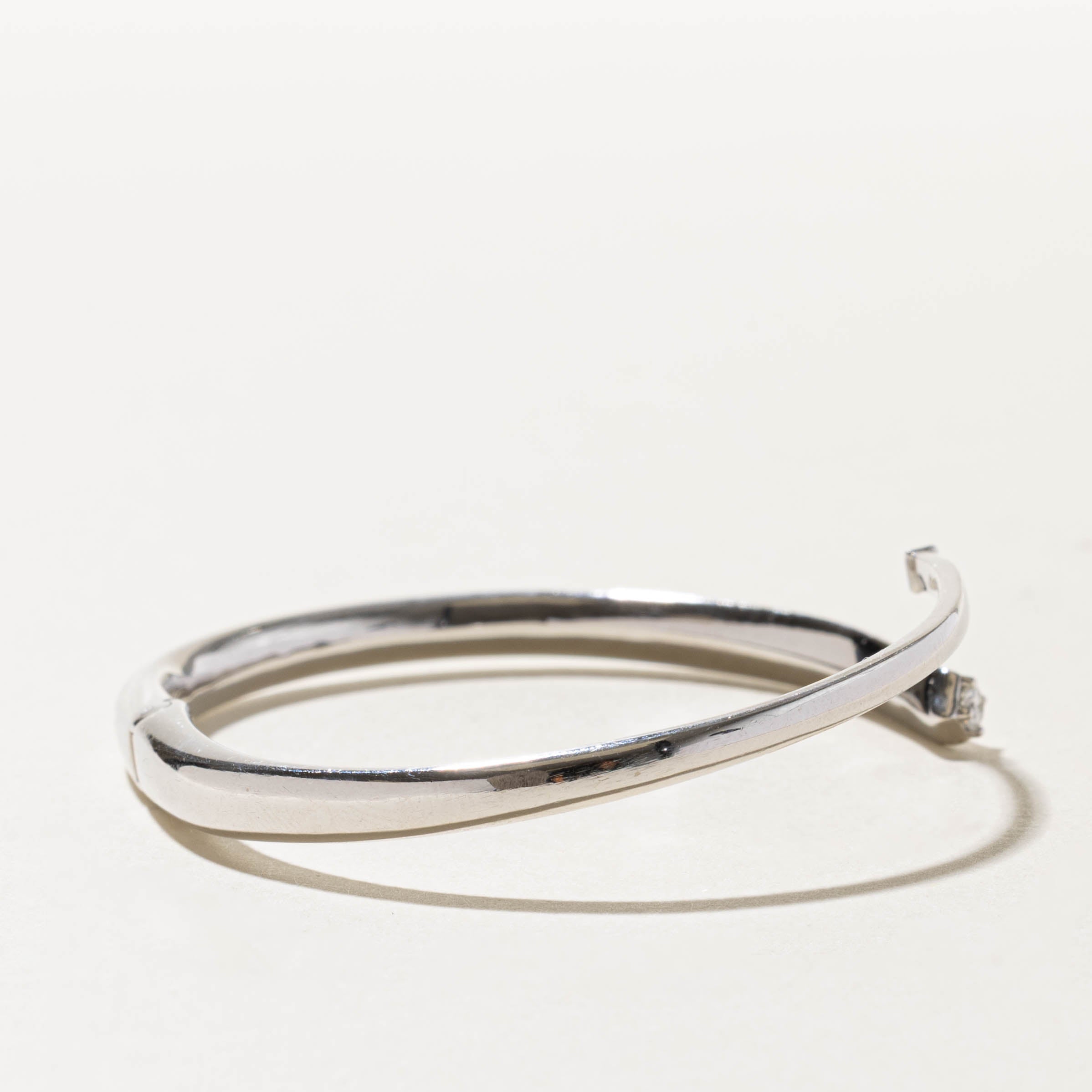 18k Single Diamond Abstract Bangle | 0.09ct | 6.25"