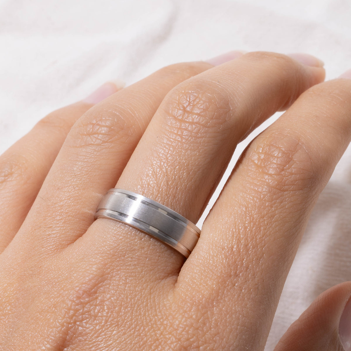 10k White Gold Grooved Matte Band | 6.55mm | SZ 10