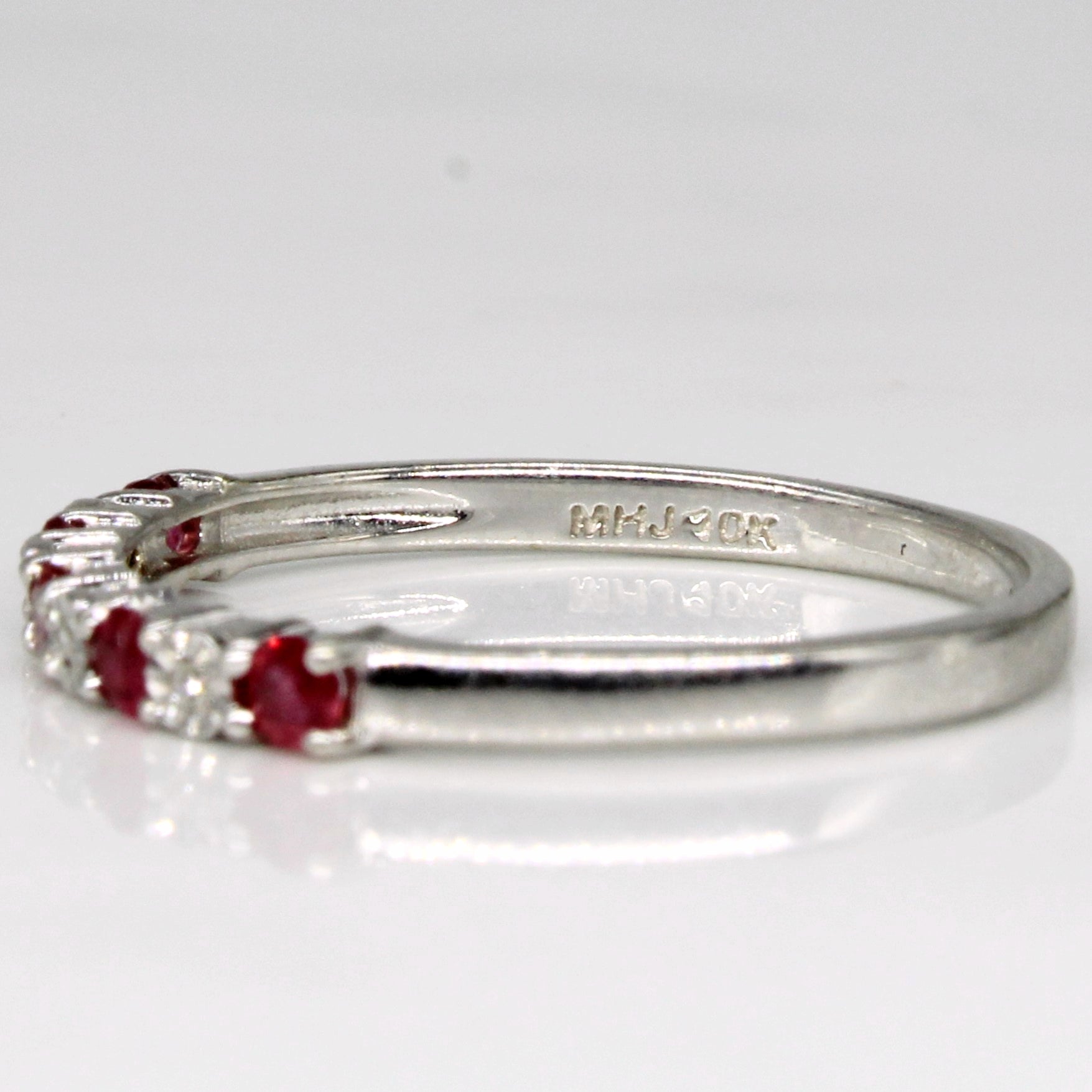 'Michael Hill' Ruby & Diamond Ring | 0.18ctw, 0.02ctw | SZ 7.25 | - 100 Ways