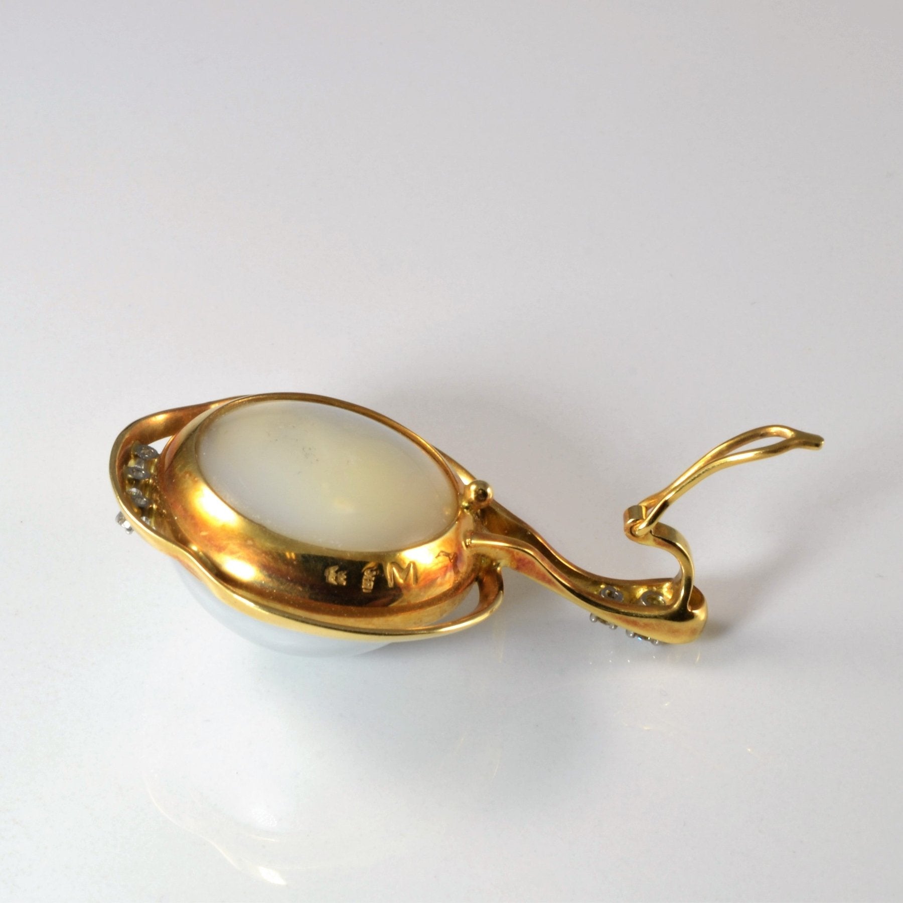 'Mikimoto' Pearl & Diamond Pendant | 0.18ctw | - 100 Ways