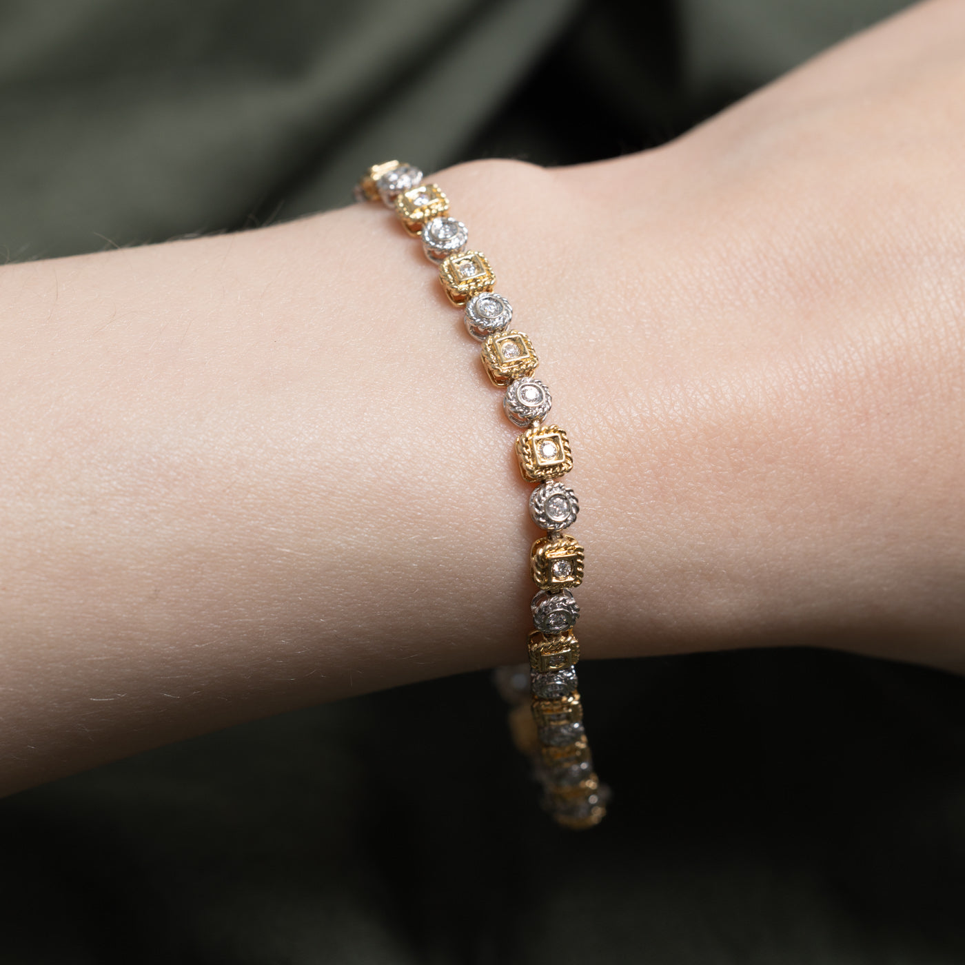 Two Tone Diamond Ornate Tennis Bracelet | 0.76ctw | 7.5"