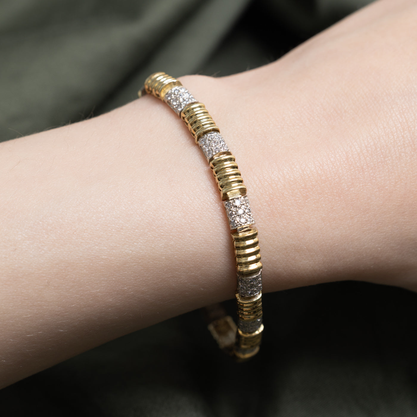 Two Tone Gold Diamond Fluted Tennis Bracelet | 1.08ctw | 7"