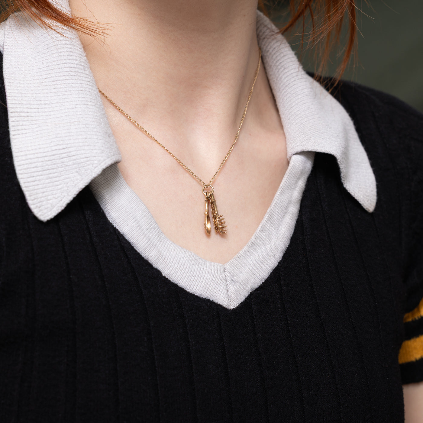 1972 London 9k Rose Gold Vanity Set Charm
