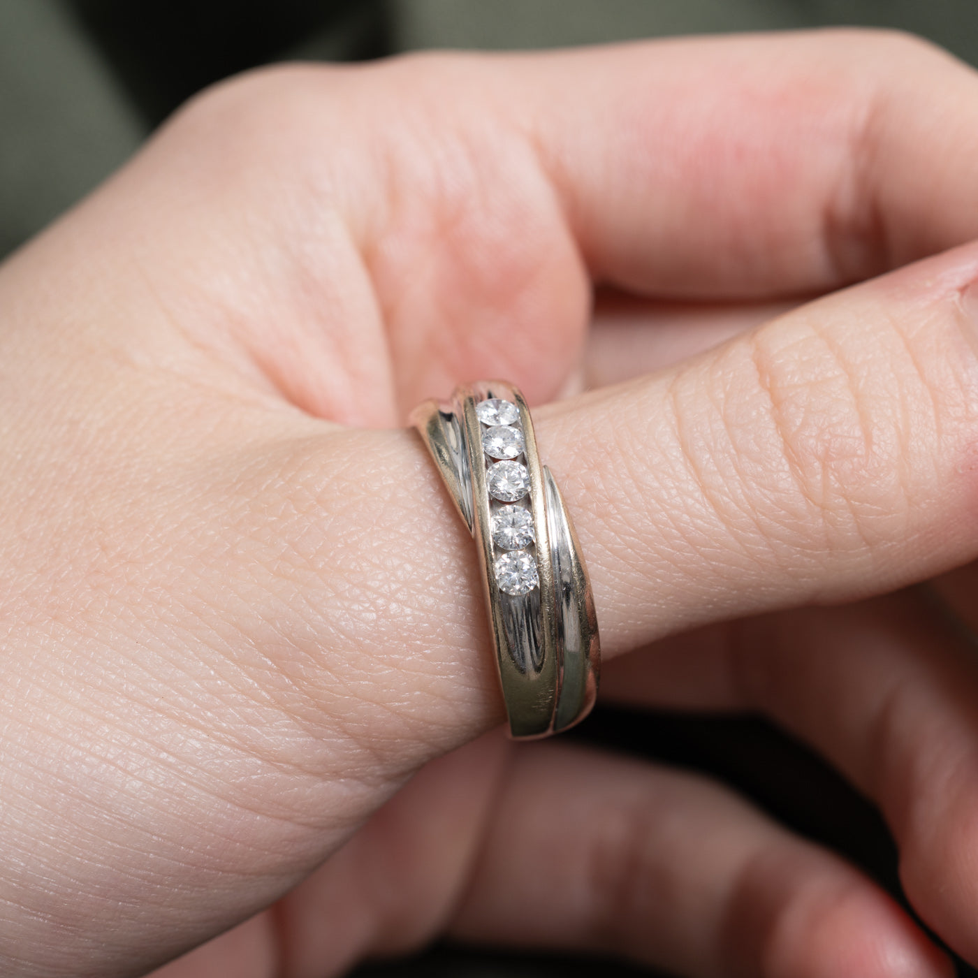 Diagonal Set Five Stone Diamond Crossover Ring | 0.5ctw | SZ 11.25 |