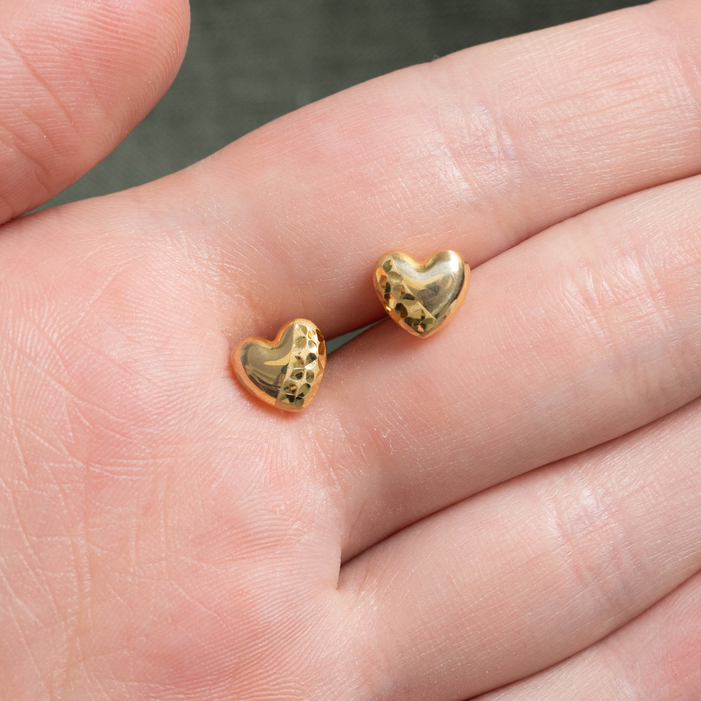 18k Diamond Cut Heart Studs