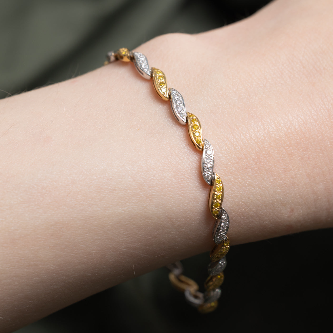 18k Yellow & White Diamond Tennis Bracelet | 0.96ctw | 7"