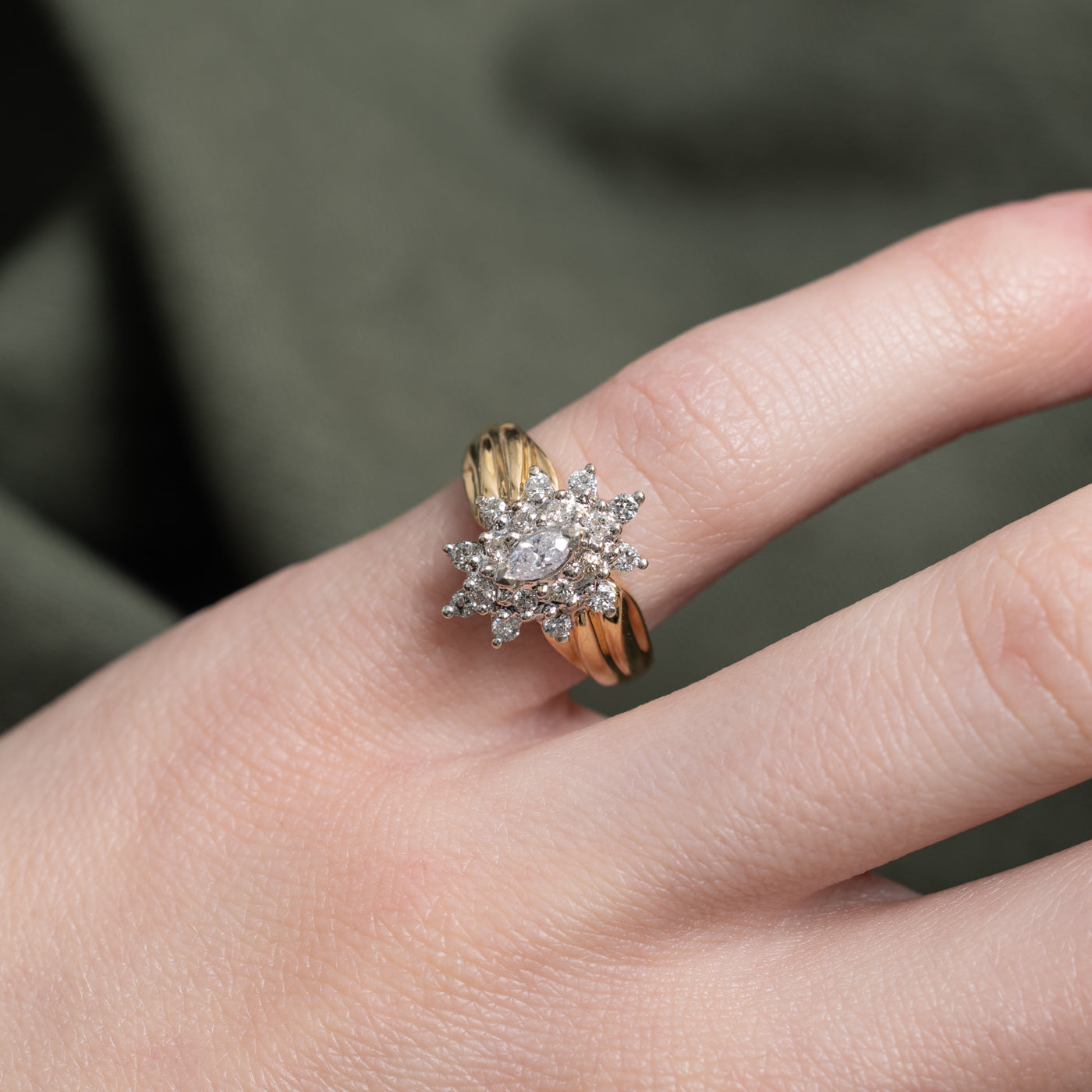 Diamond Petal Cluster Grooved Cocktail Ring | 0.32ctw | SZ 4.0 |