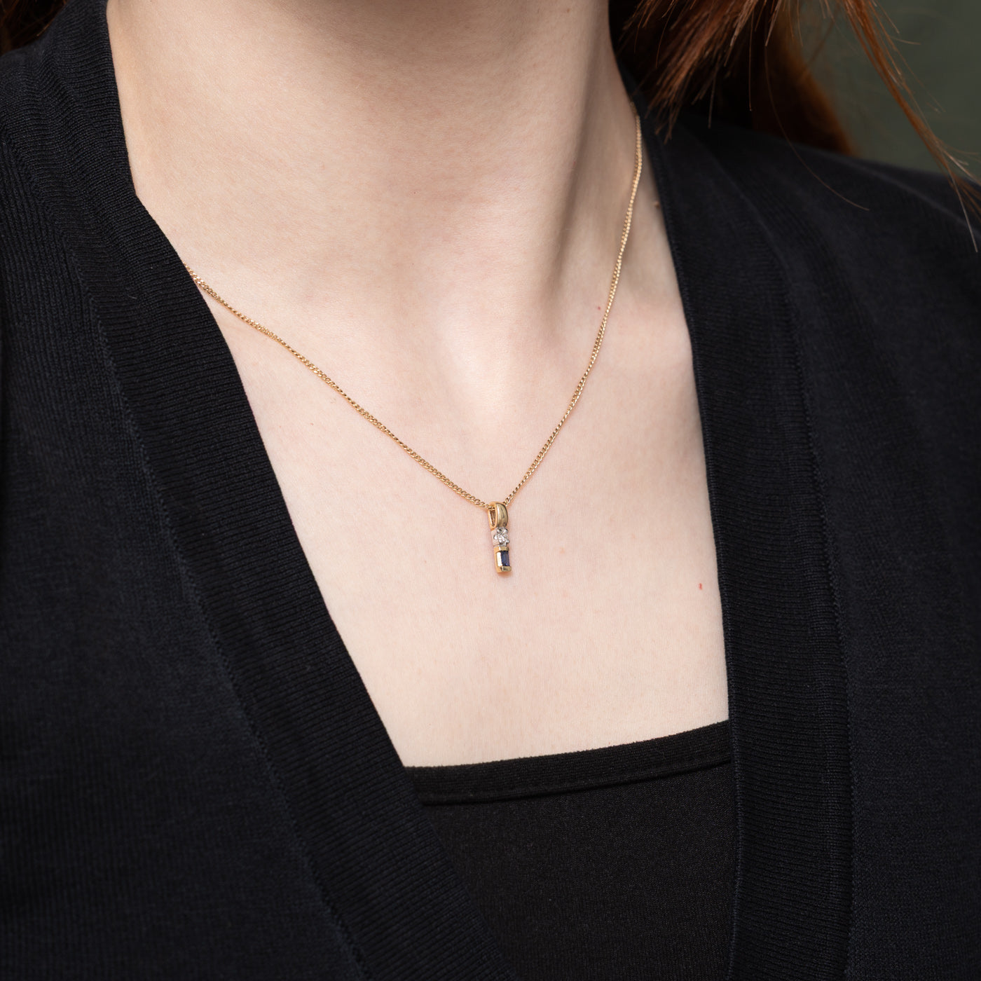 Pendentif colonne en saphir et diamants