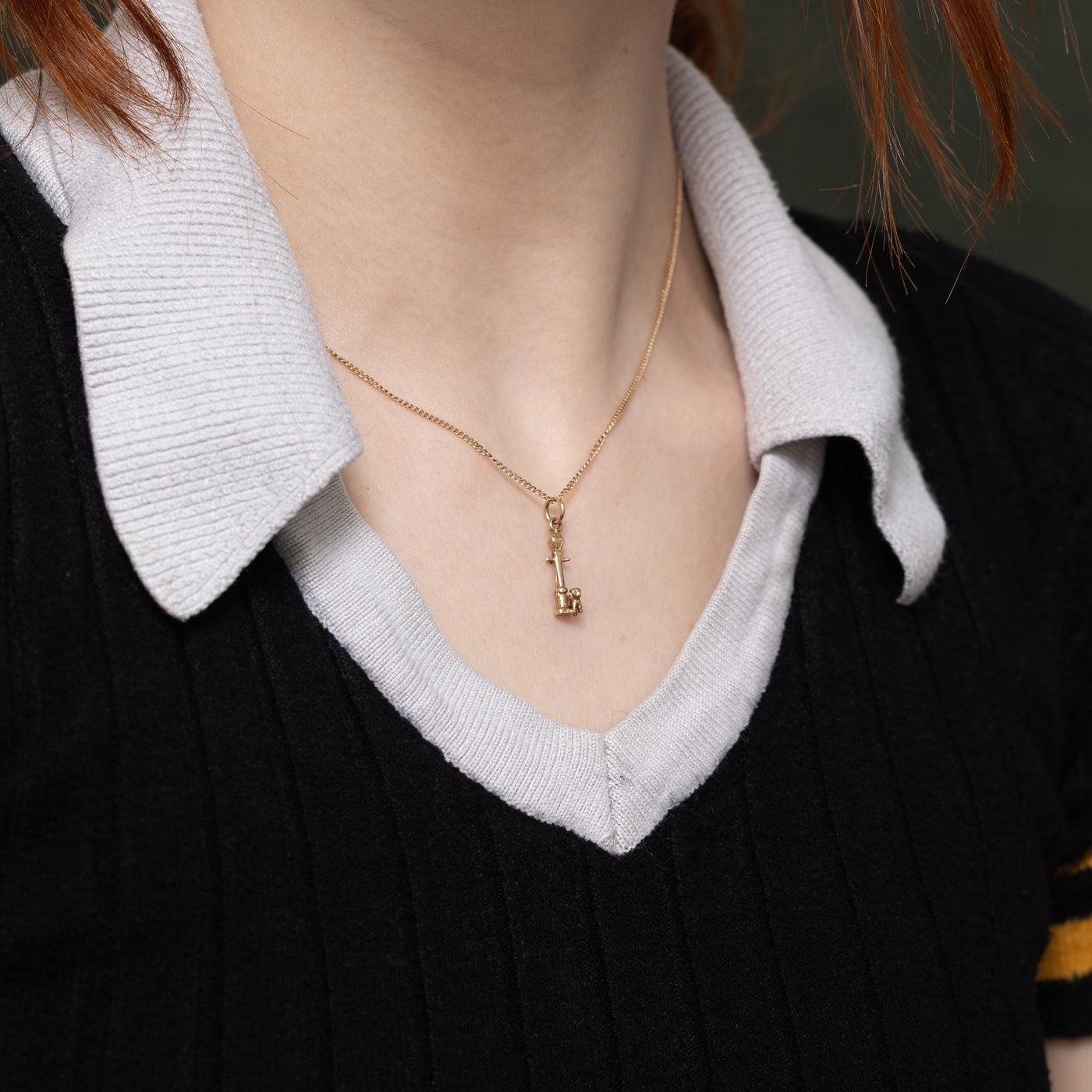 1952 Birmingham 9k Yellow Gold Lamp Post with Dog Charm