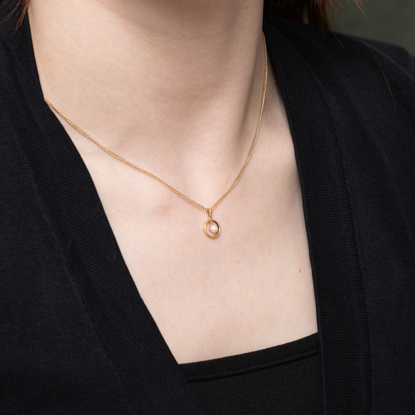 Dangling Pearl Circle Pendant