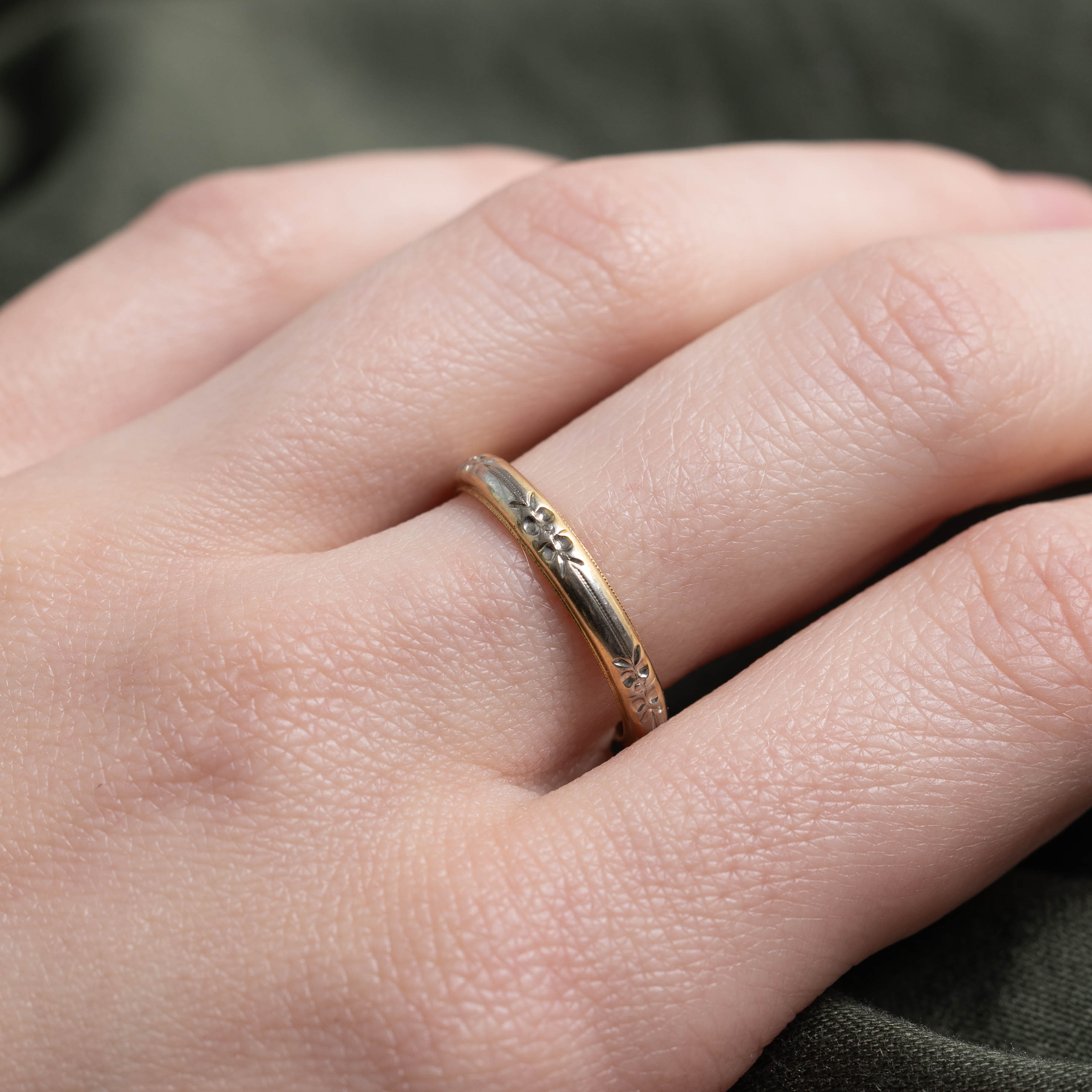 ‘Birks’ Two Tone Floral Engraved Band | 3.05mm | SZ 7