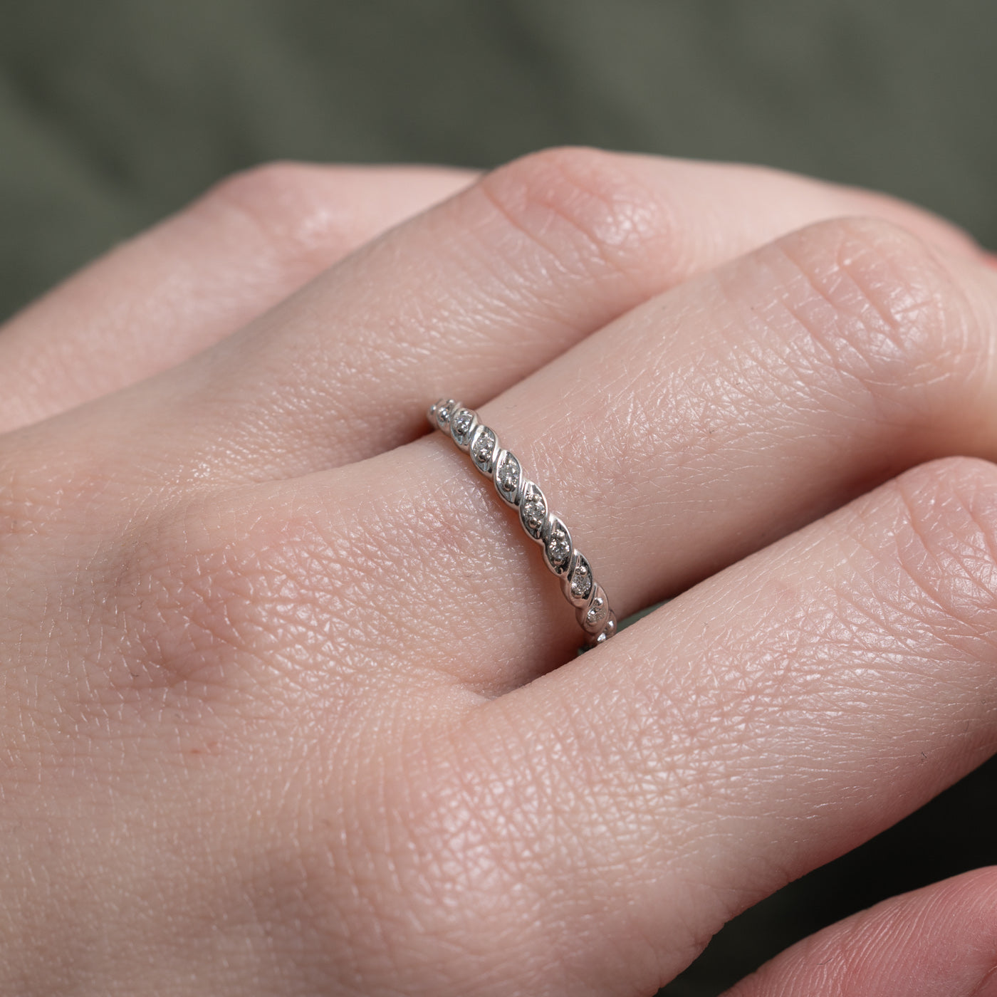 18k Semi Eternity Diamond Twisted Band | 0.08ctw | 2.50mm | SZ 6.25