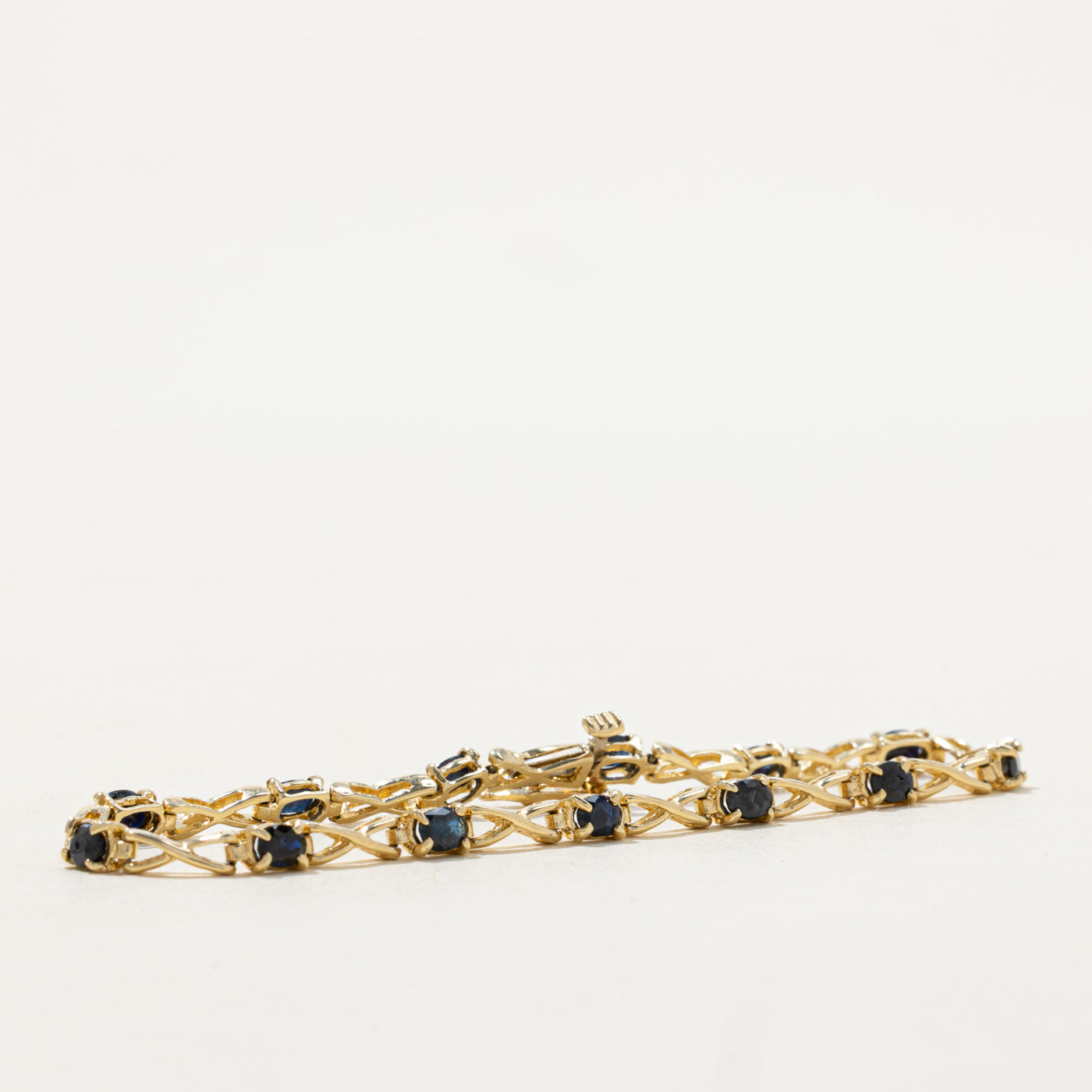 Bracelet croisé en saphir | 2,6 ct | 17,8 cm |