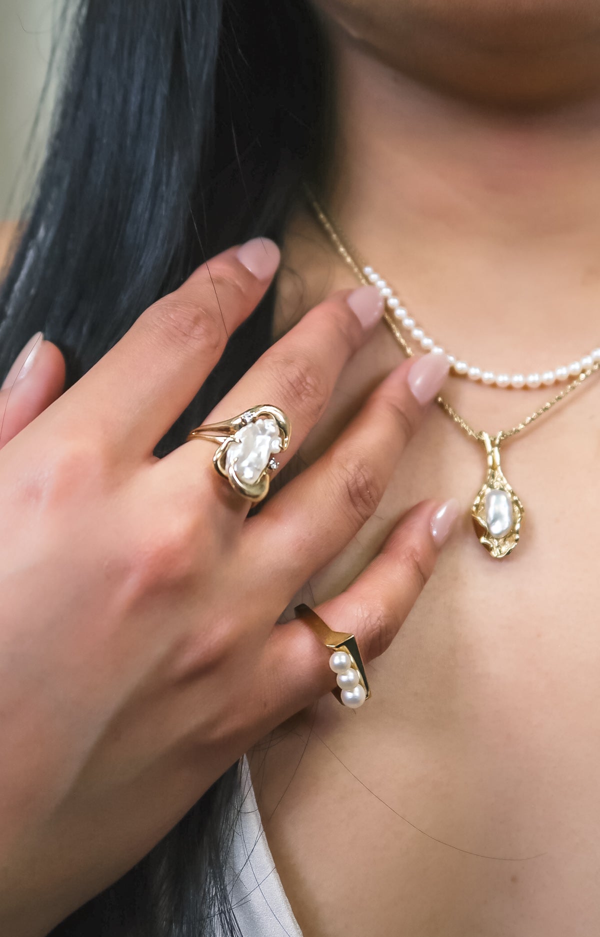 Baroque Pearl & Diamond Cocktail Ring | 0.06ctw | SZ 7.5 |